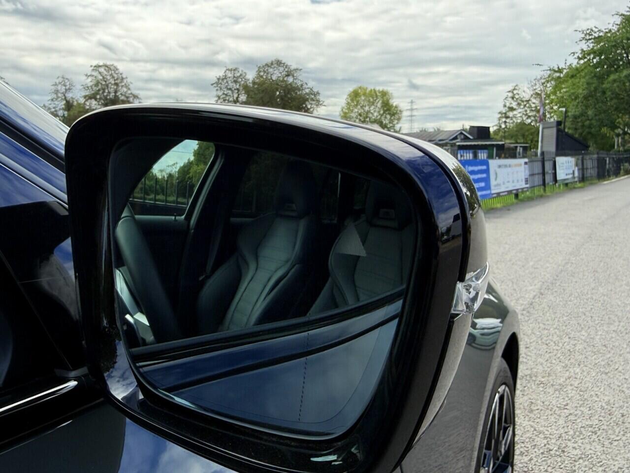 BMW 3 Series view 50