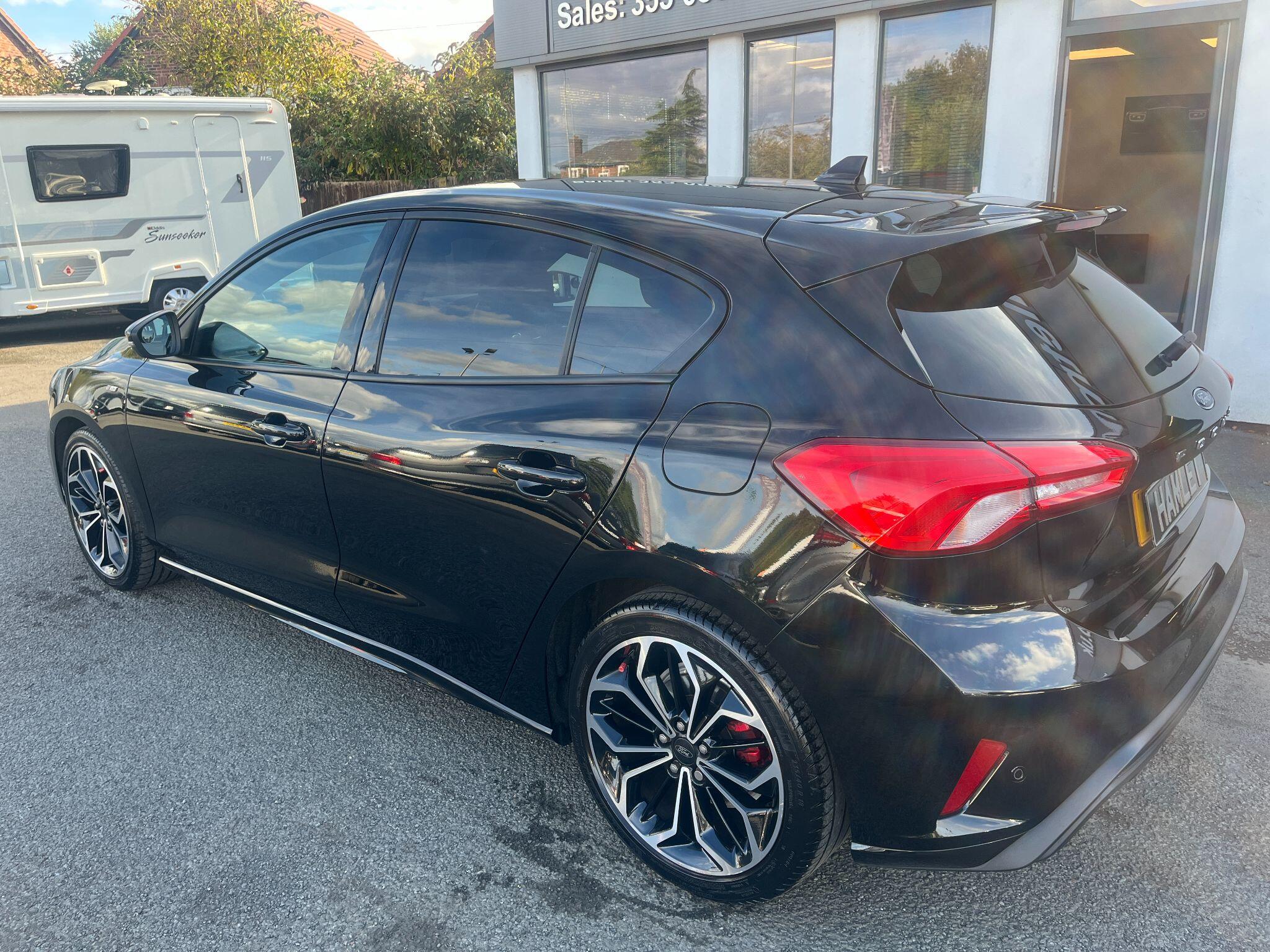 Ford Focus view 4