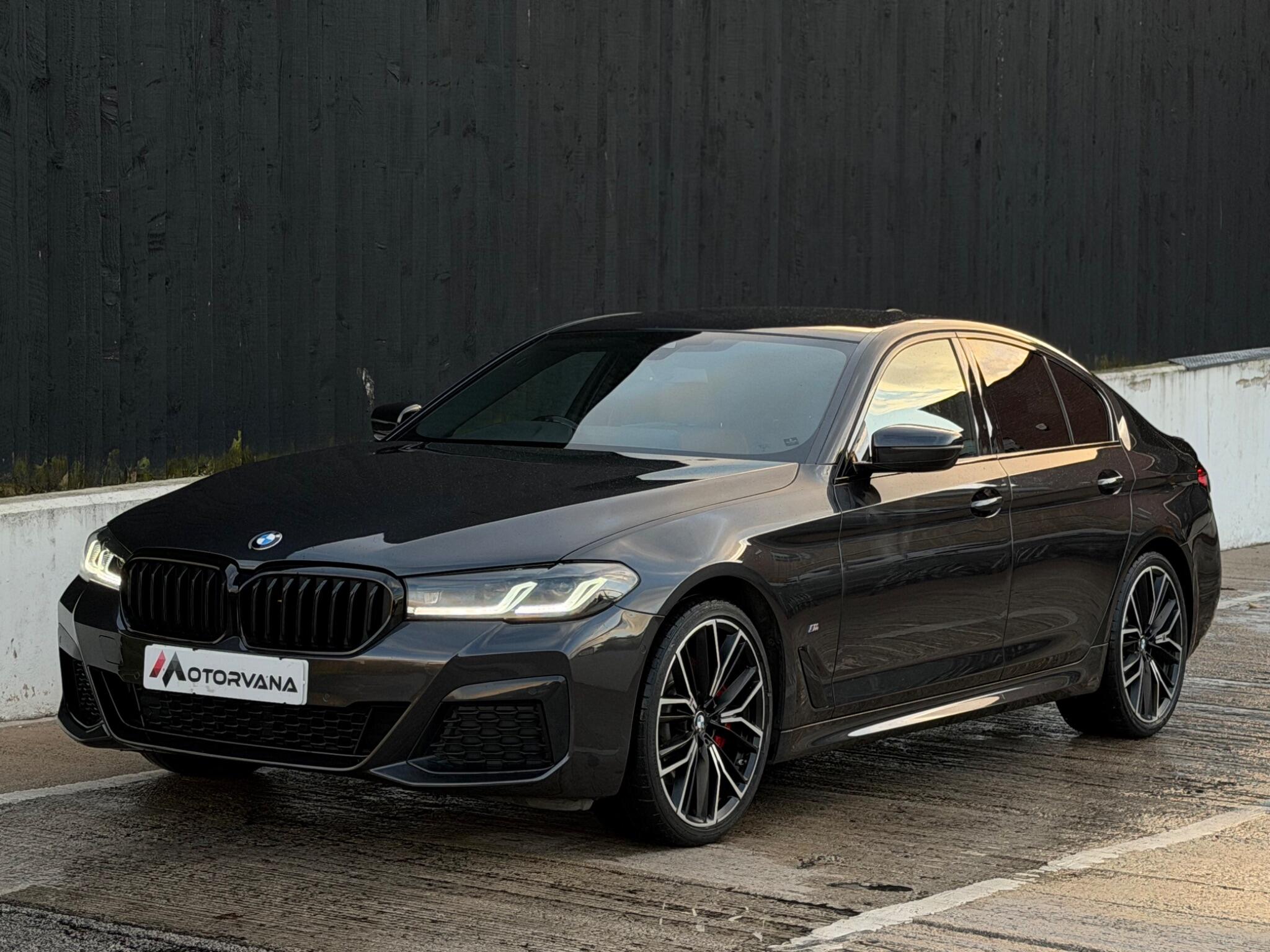 BMW 5 Series view 11