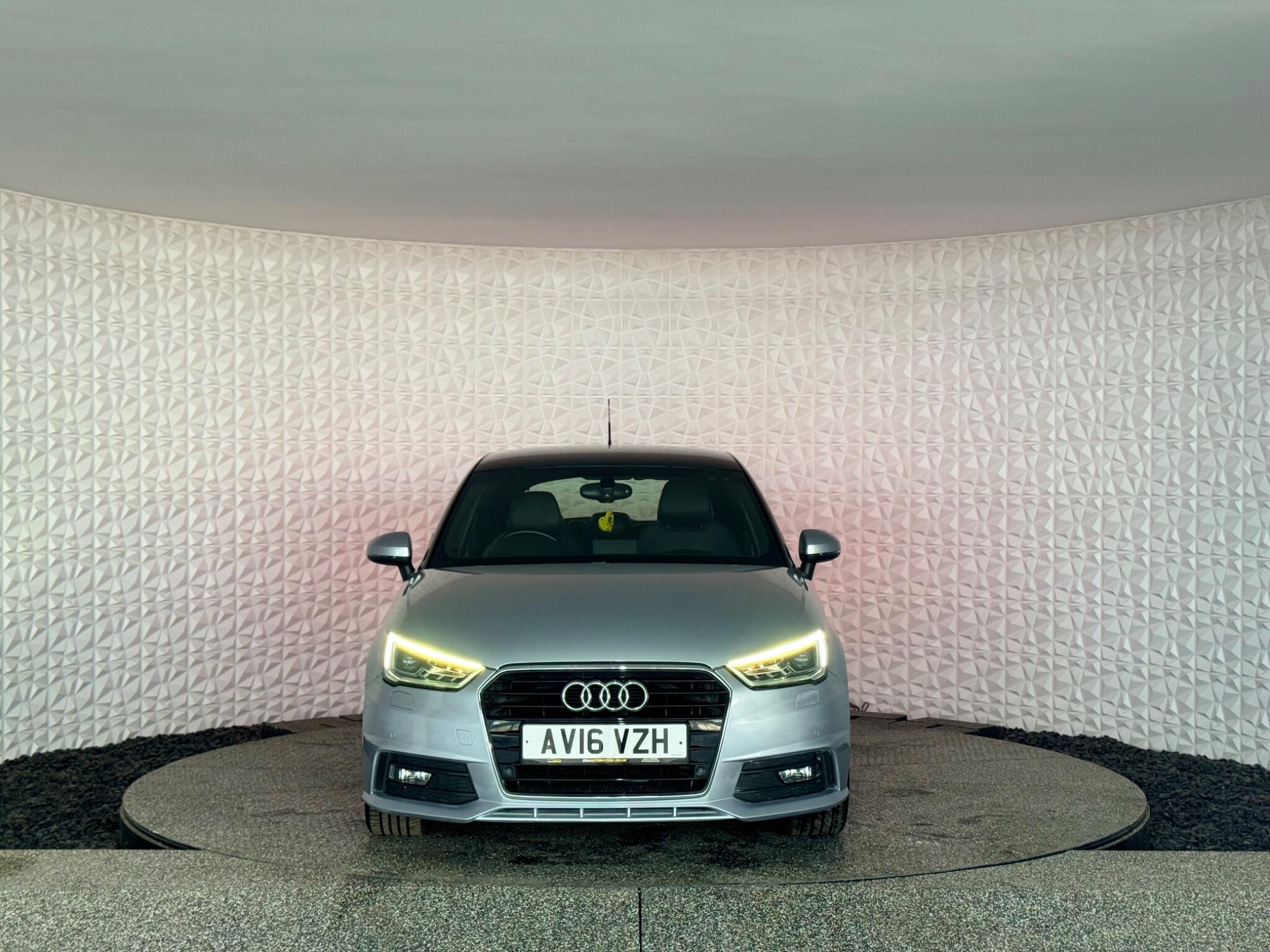 Audi A1 view 4