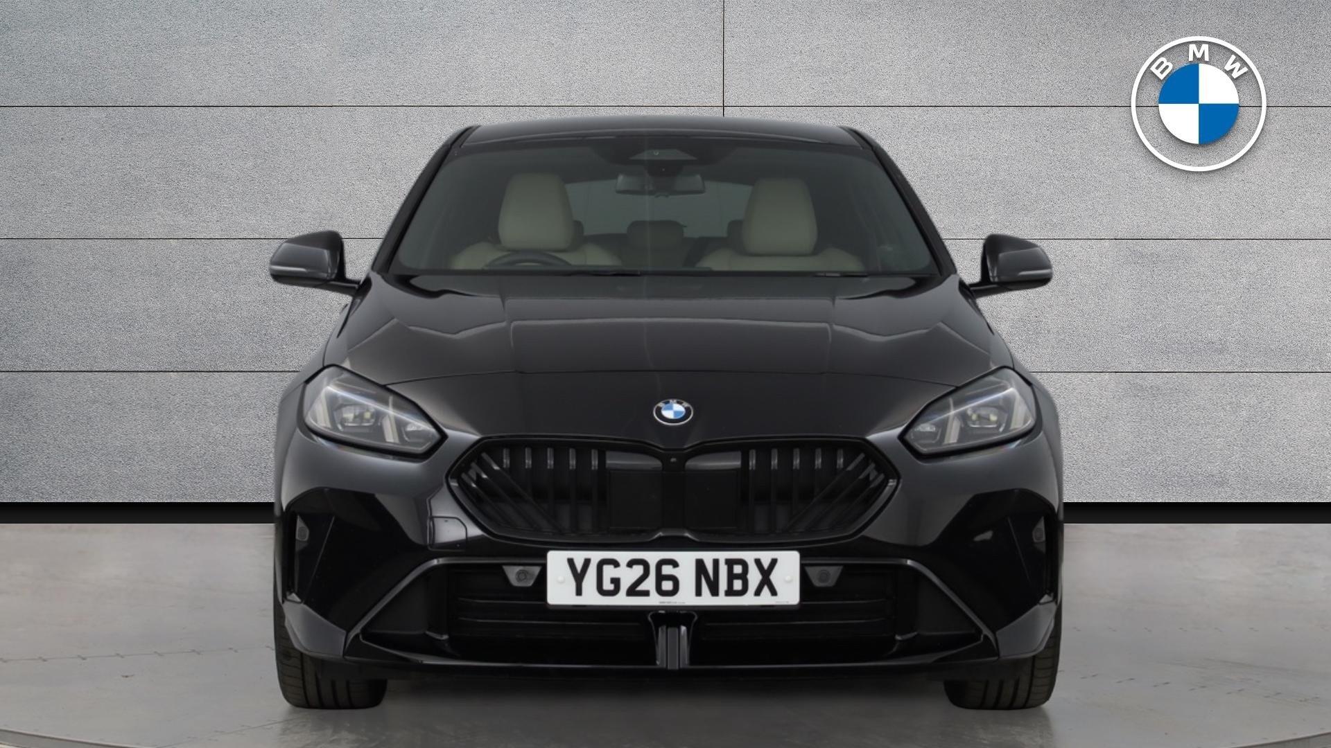 BMW 1 Series view 16