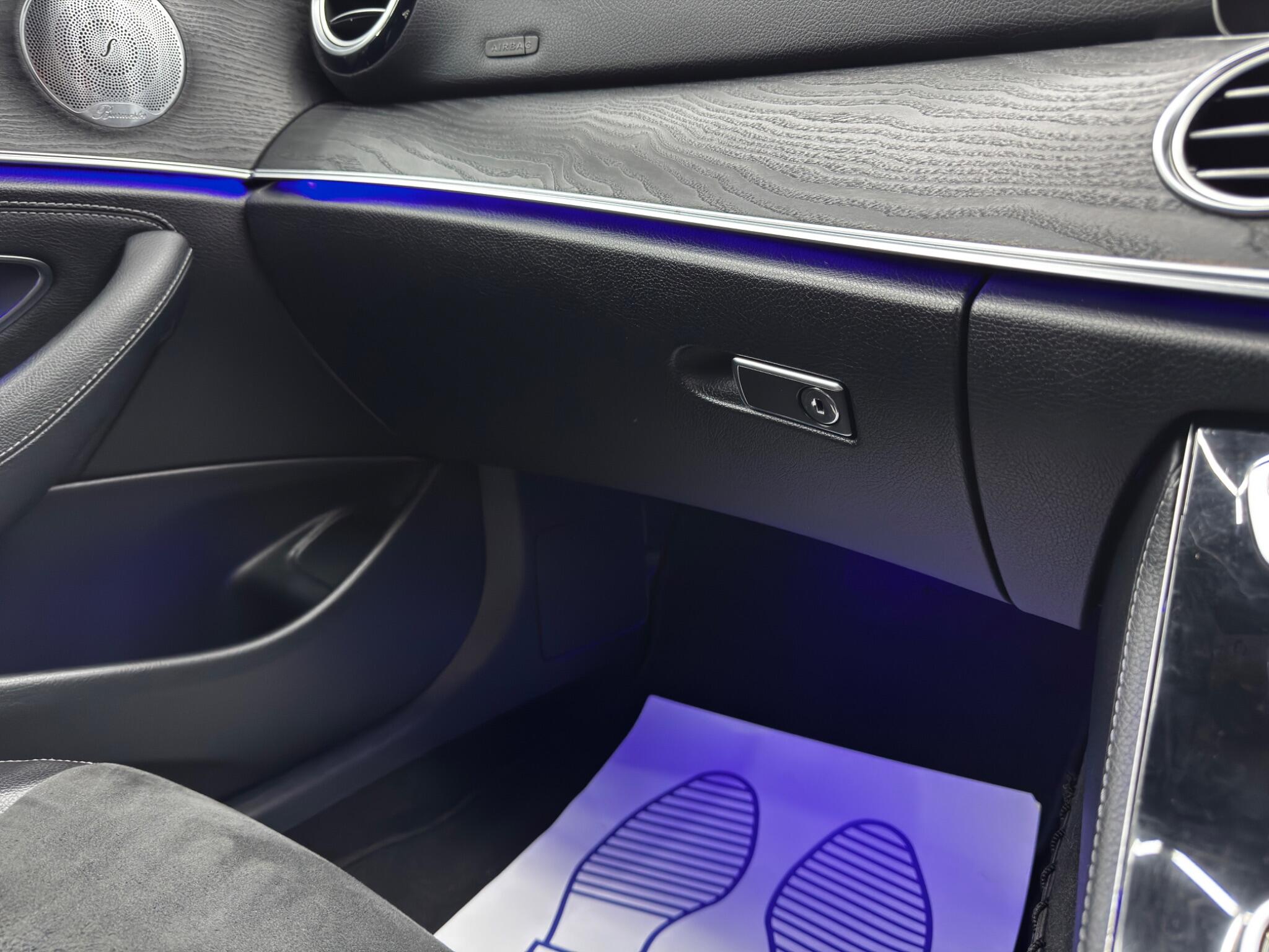 Mercedes-Benz E-Class view 39