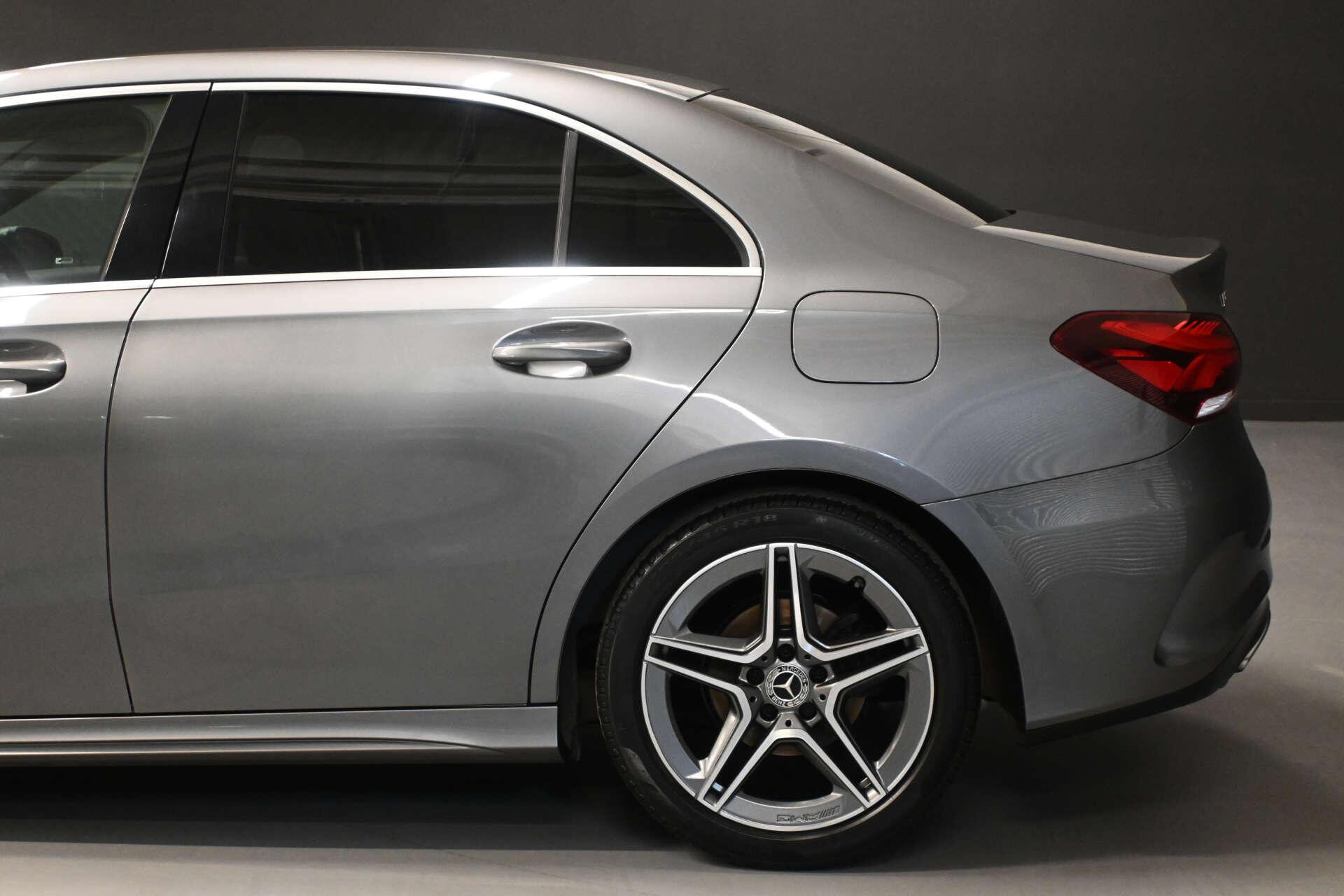 Mercedes-Benz A-Class view 40