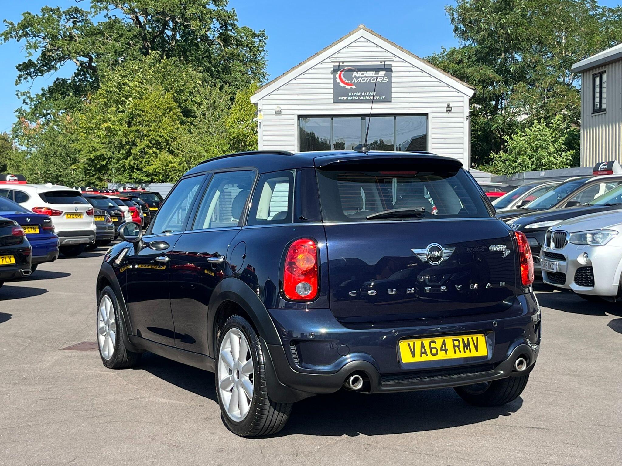 Mini Countryman view 5