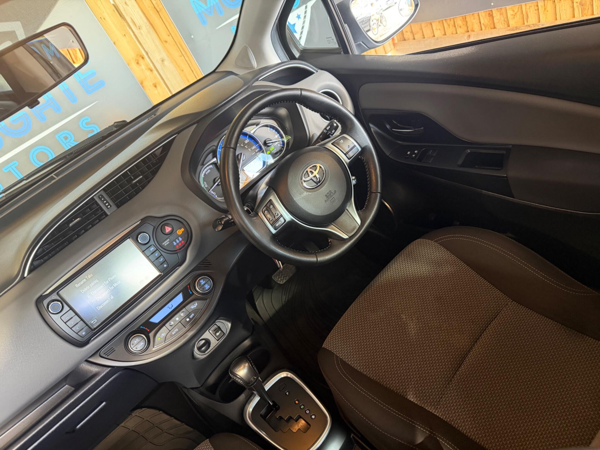 Toyota Yaris view 16