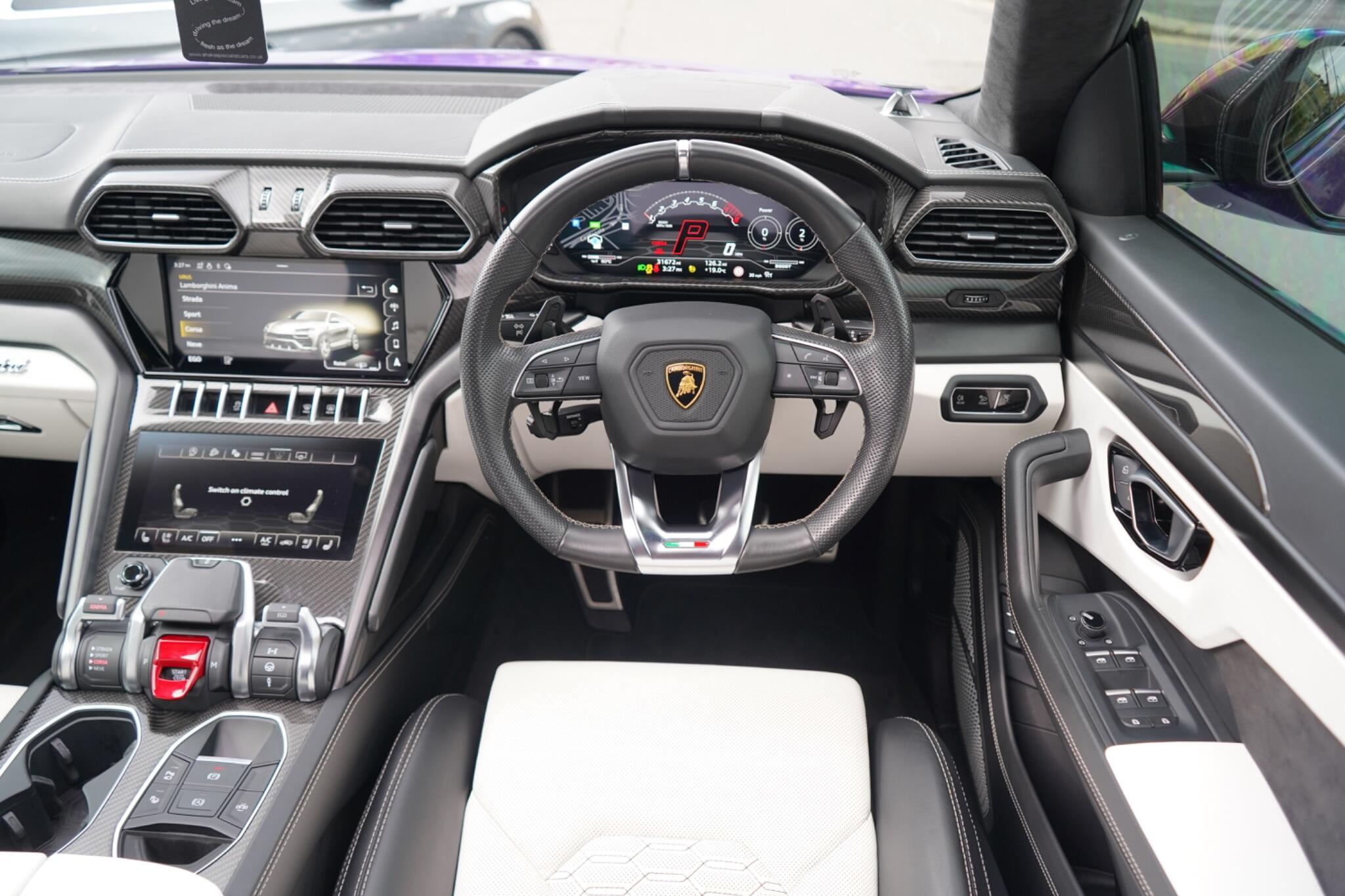 Lamborghini Urus view 26