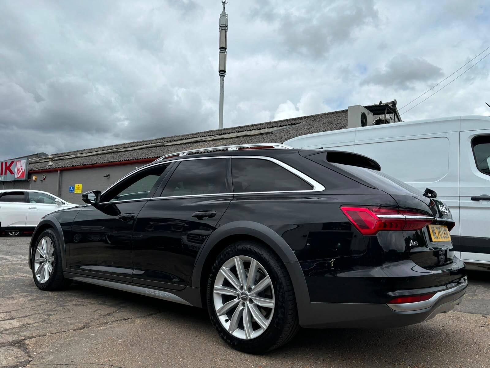 Audi A6 Allroad view 6
