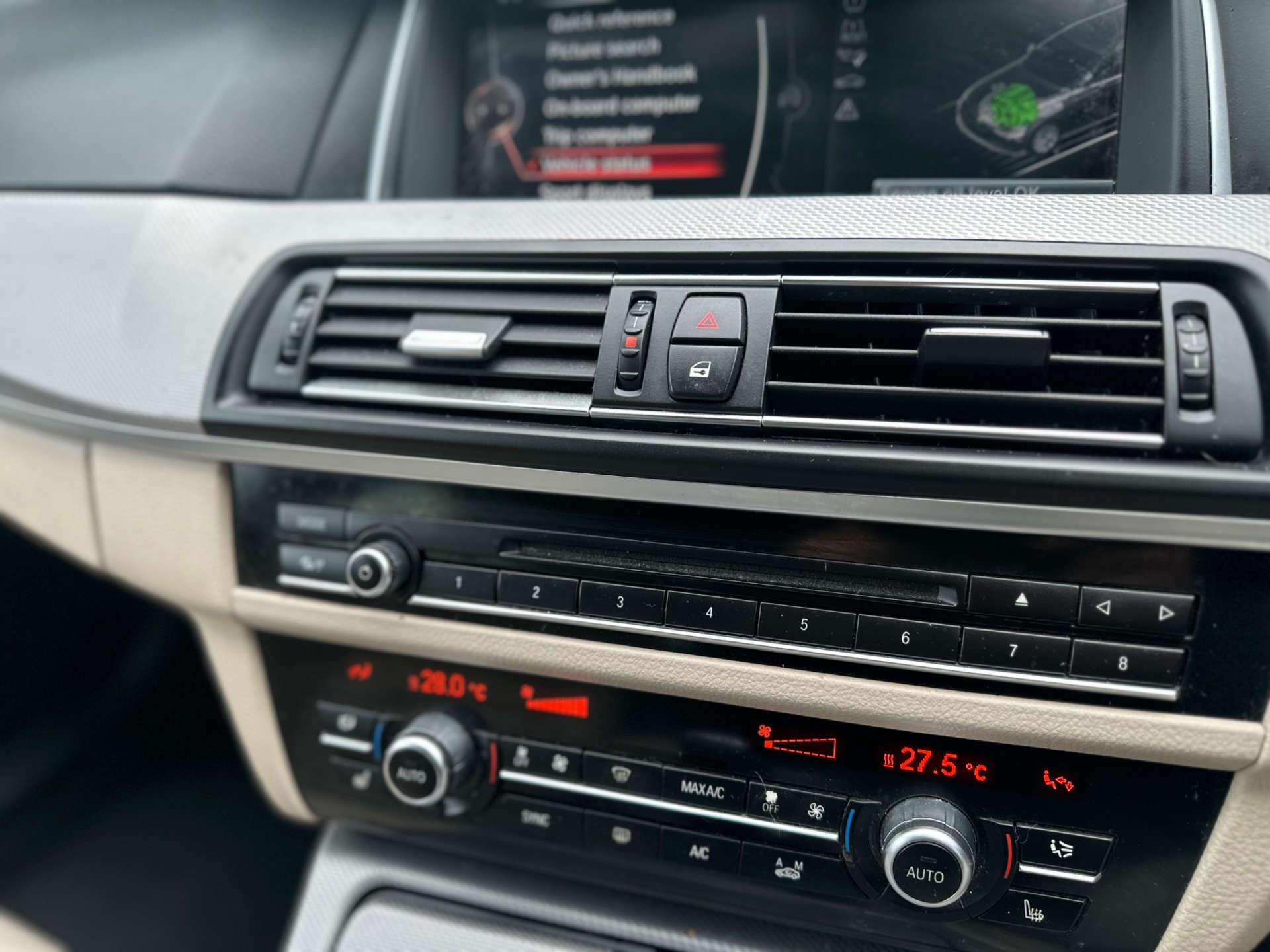 BMW 5 Series view 27