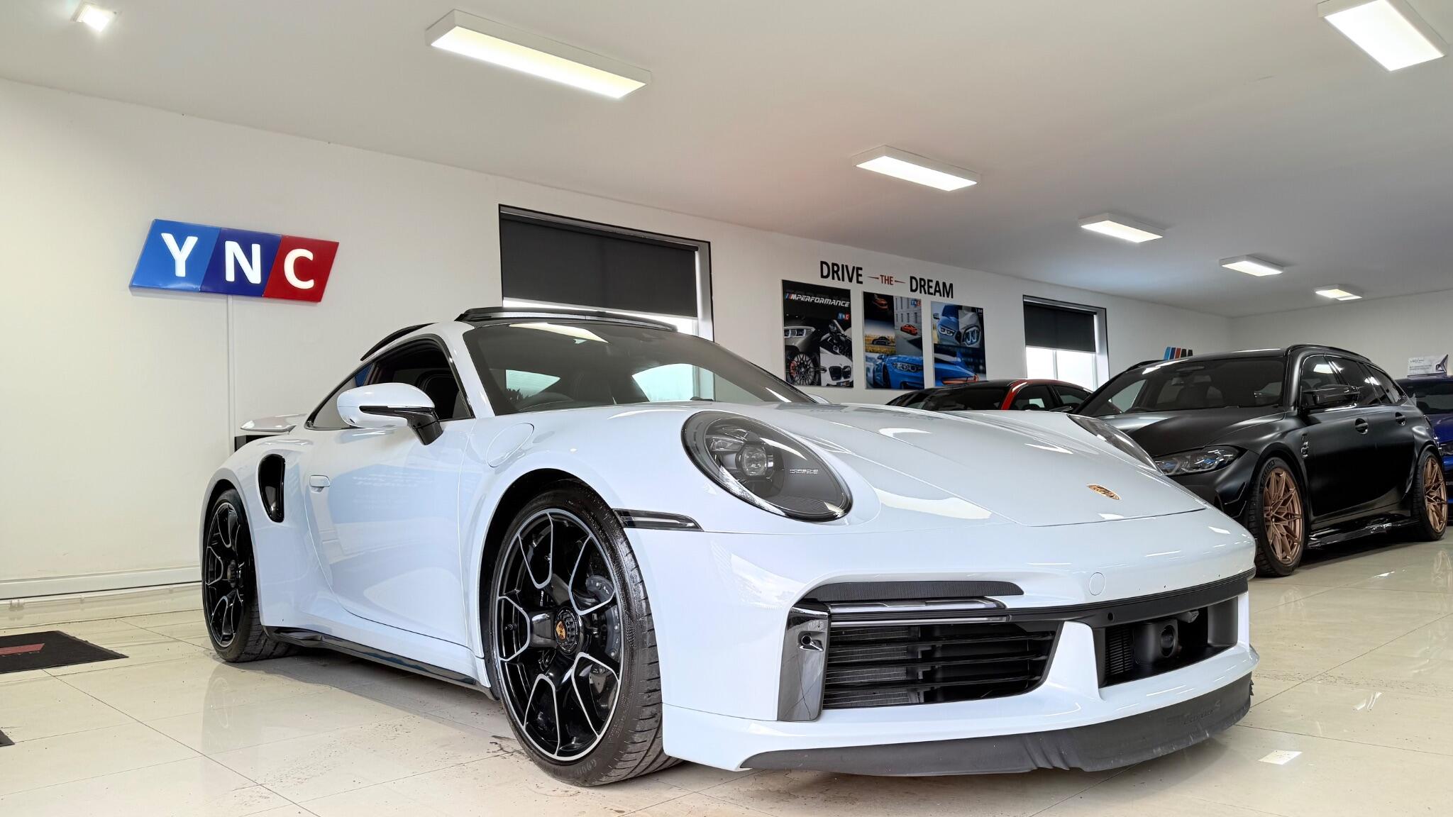 Porsche 911 view 69