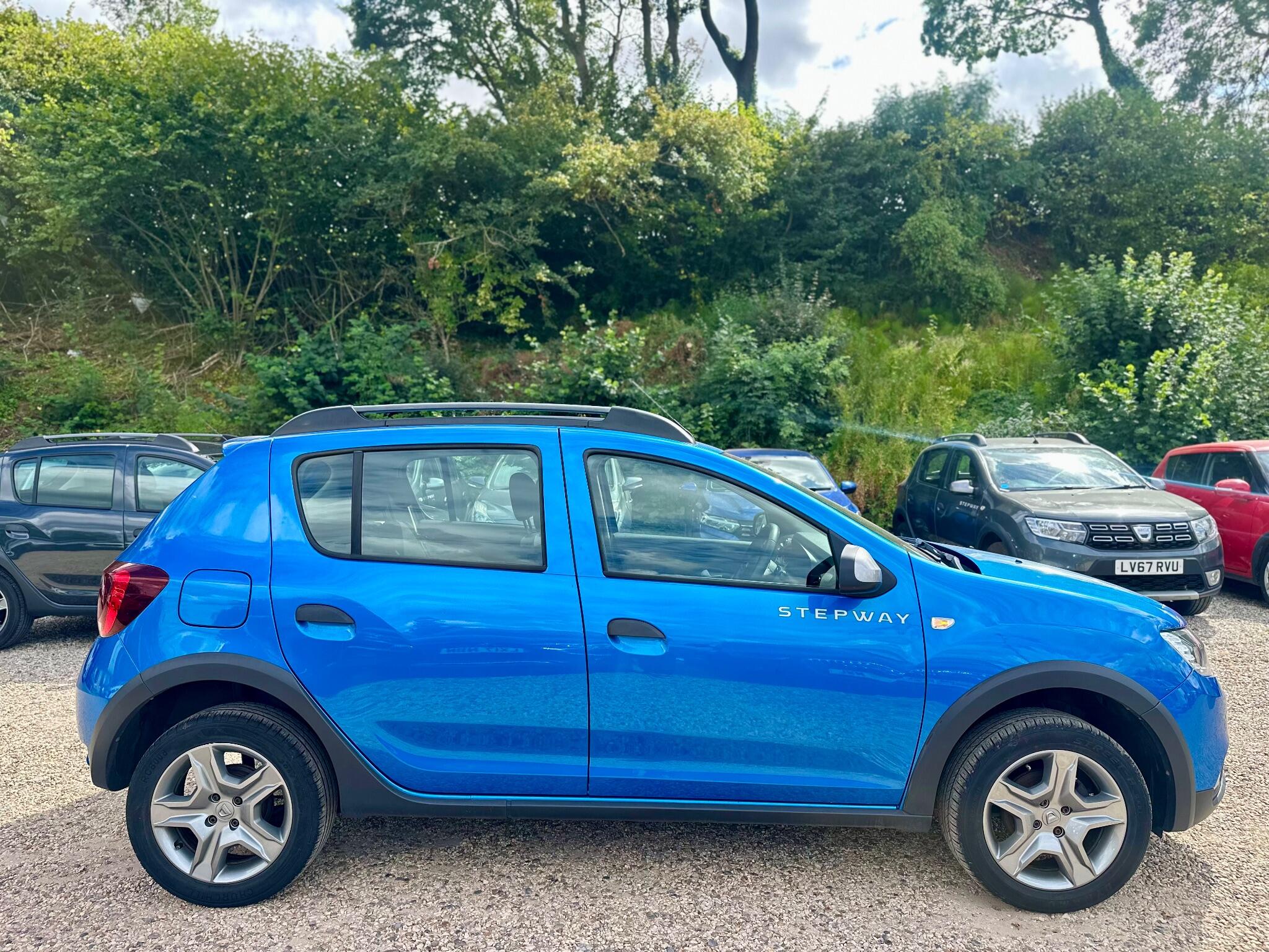 Dacia Sandero view 7