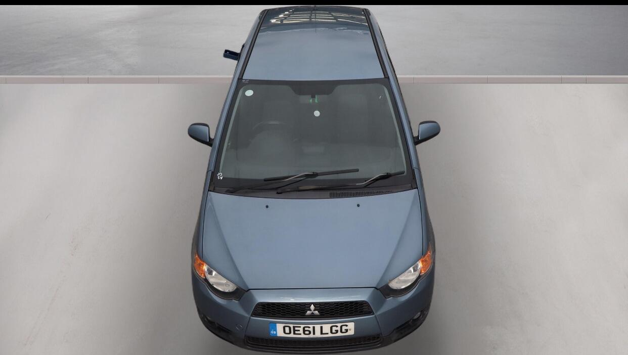 Mitsubishi Colt view 7