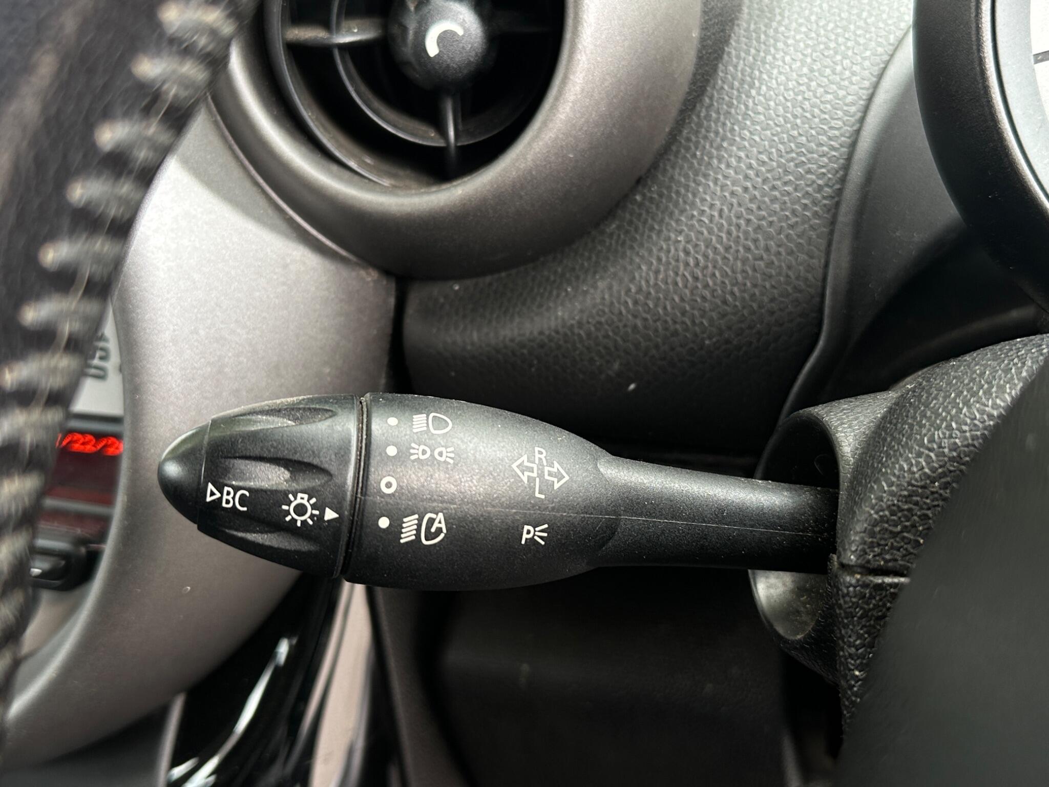 Mini Countryman view 28
