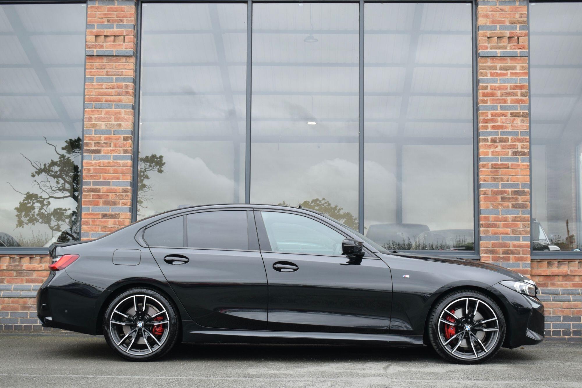 BMW 3 Series view 9