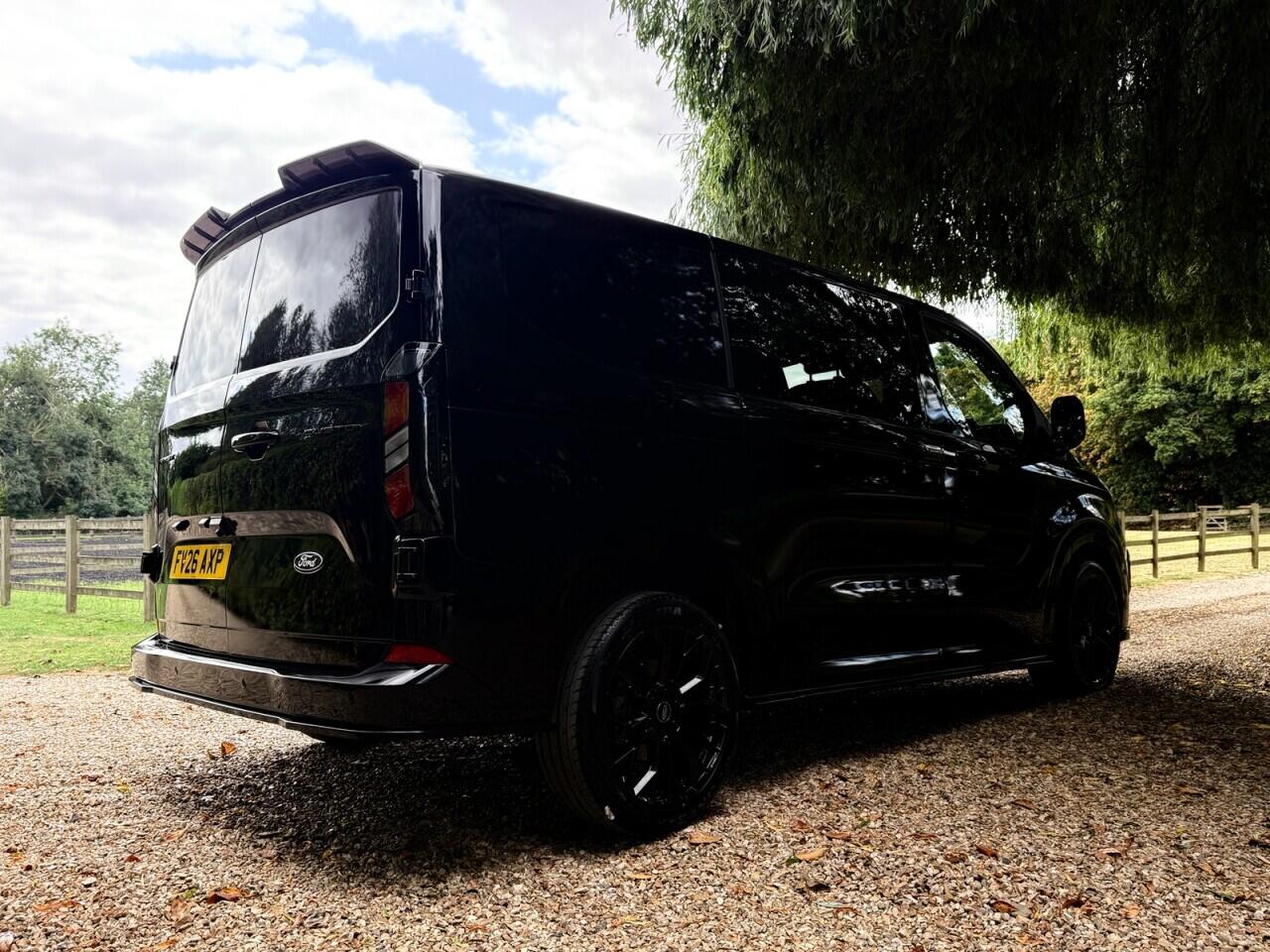 Ford Transit Custom view 24
