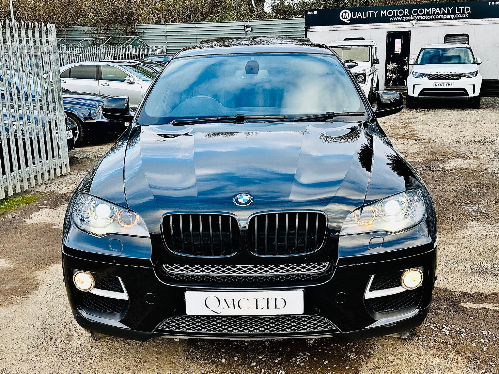 BMW X6 view 9