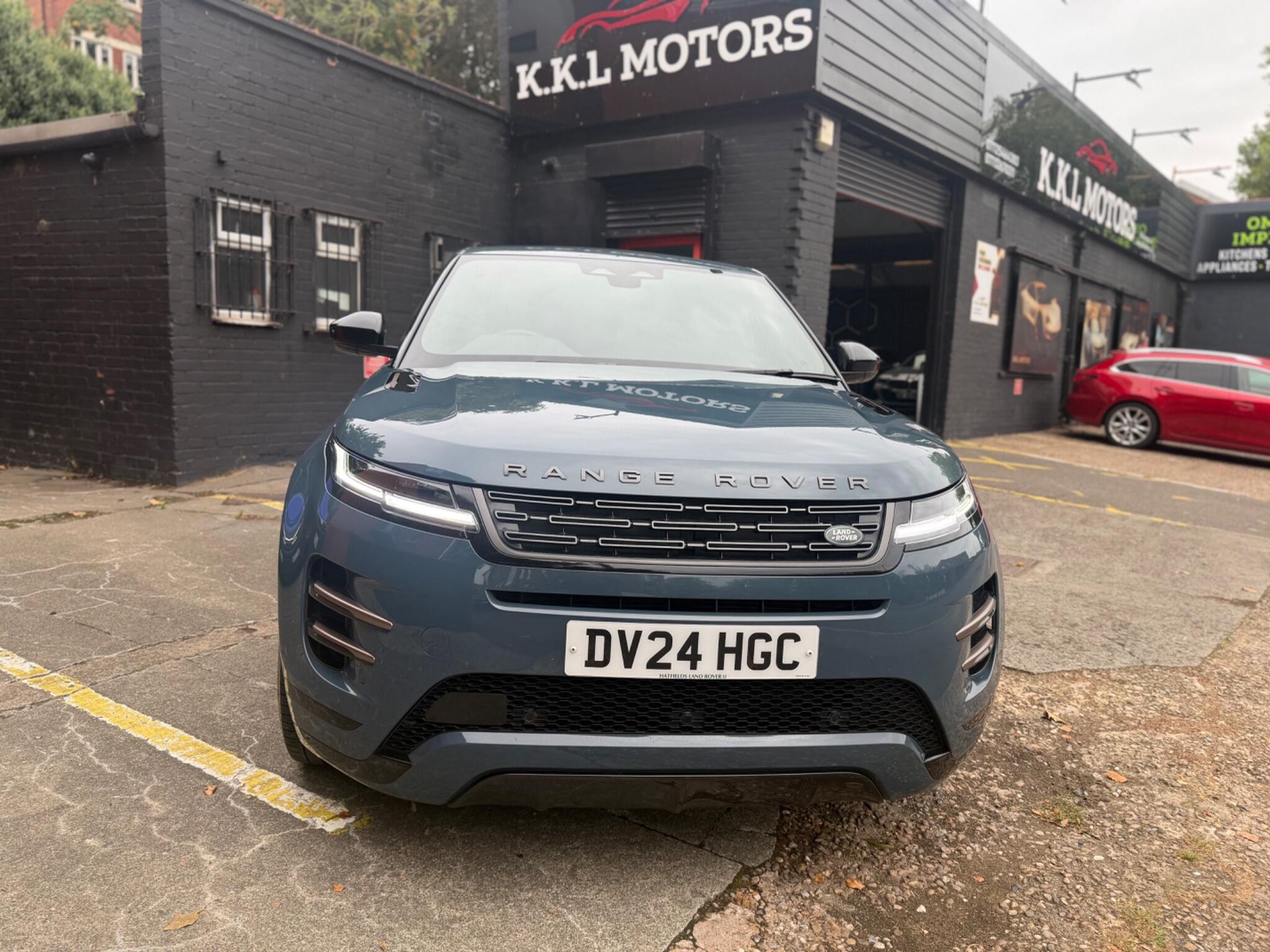 Land Rover Range Rover Evoque view 3