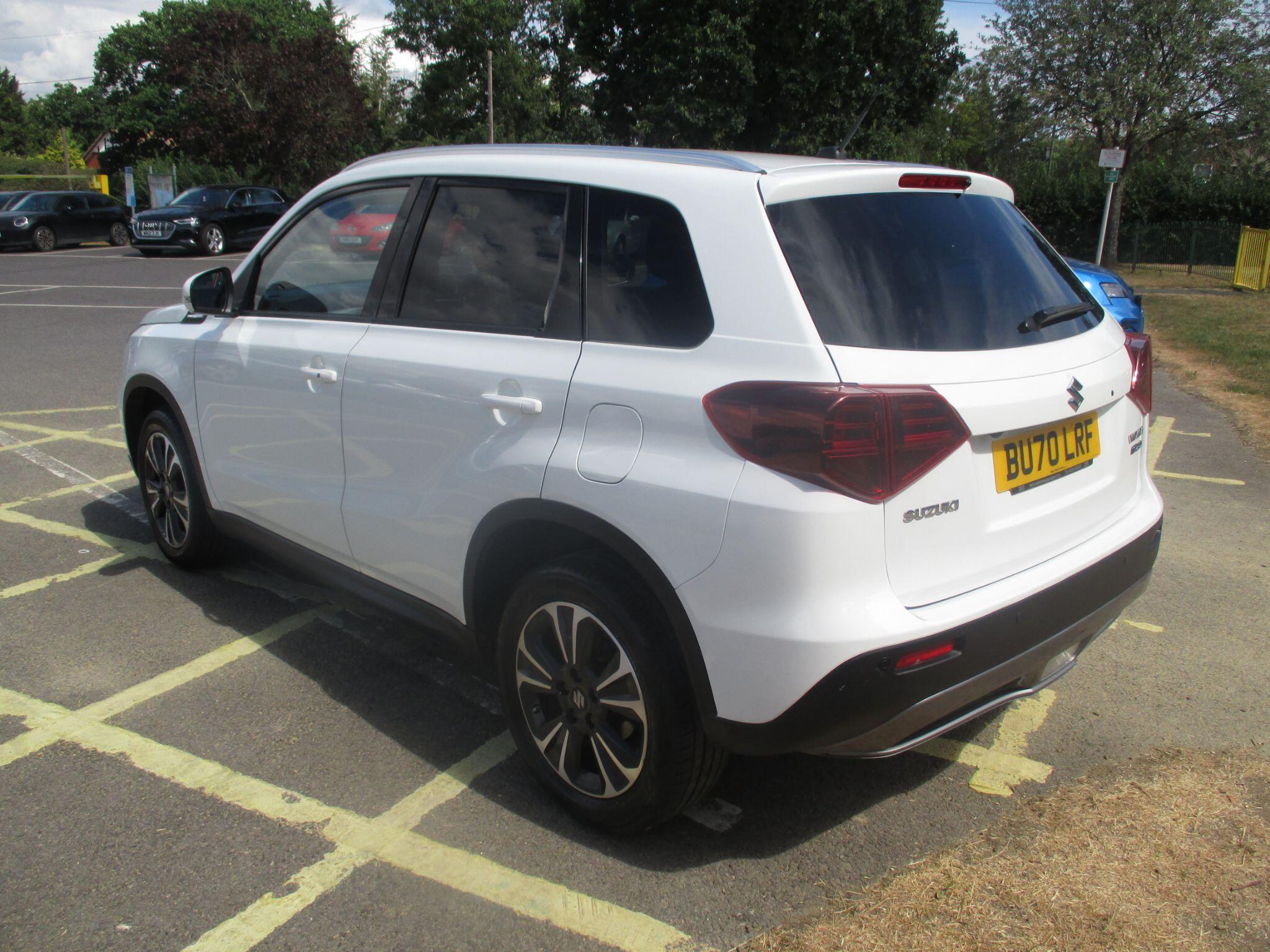 Suzuki Vitara view 18