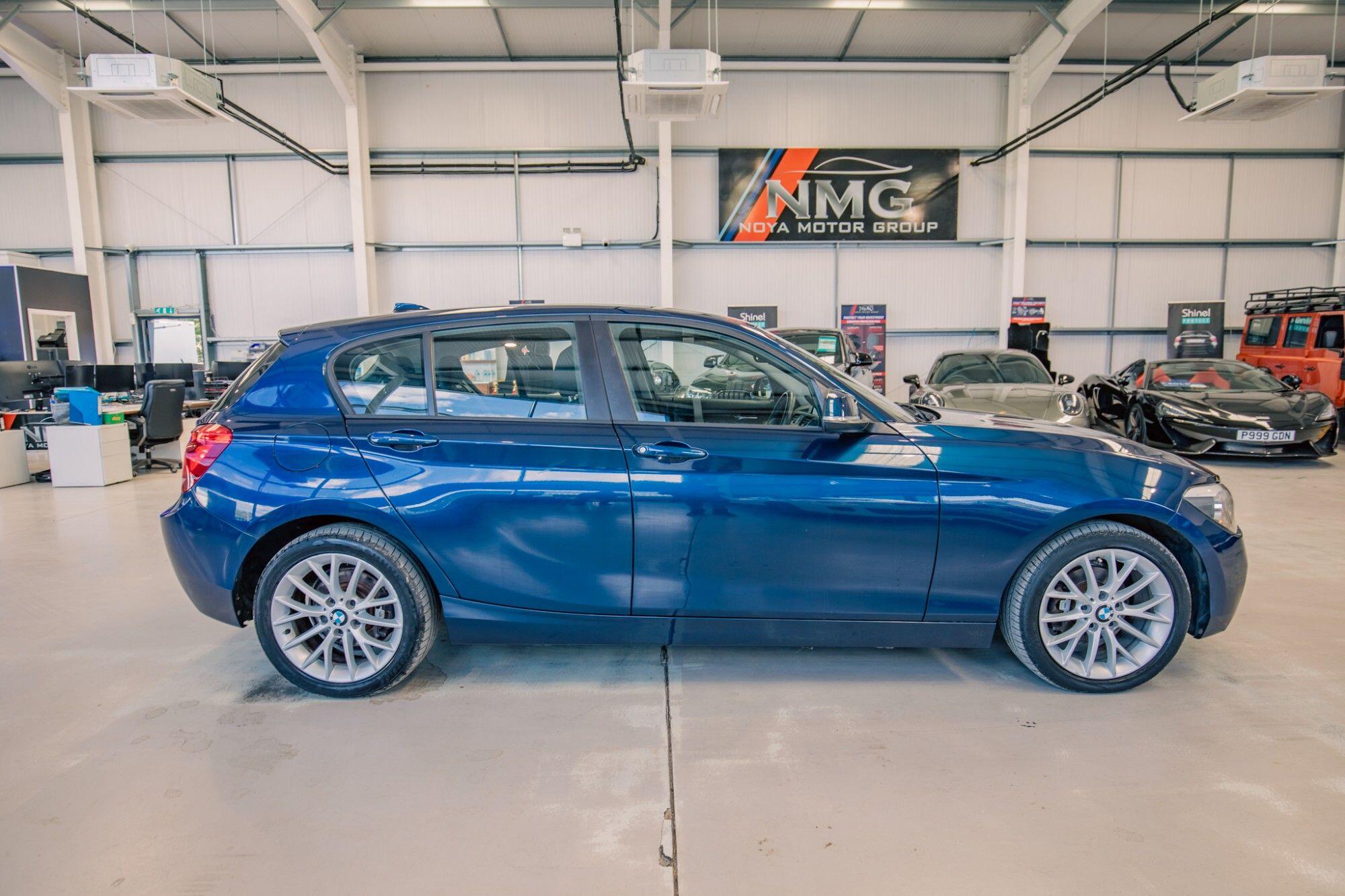 BMW 1 Series view 22