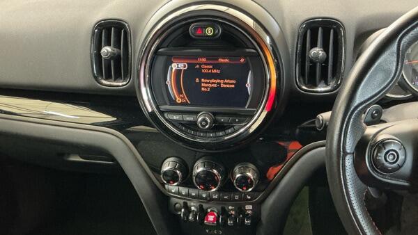 Mini Countryman view 7