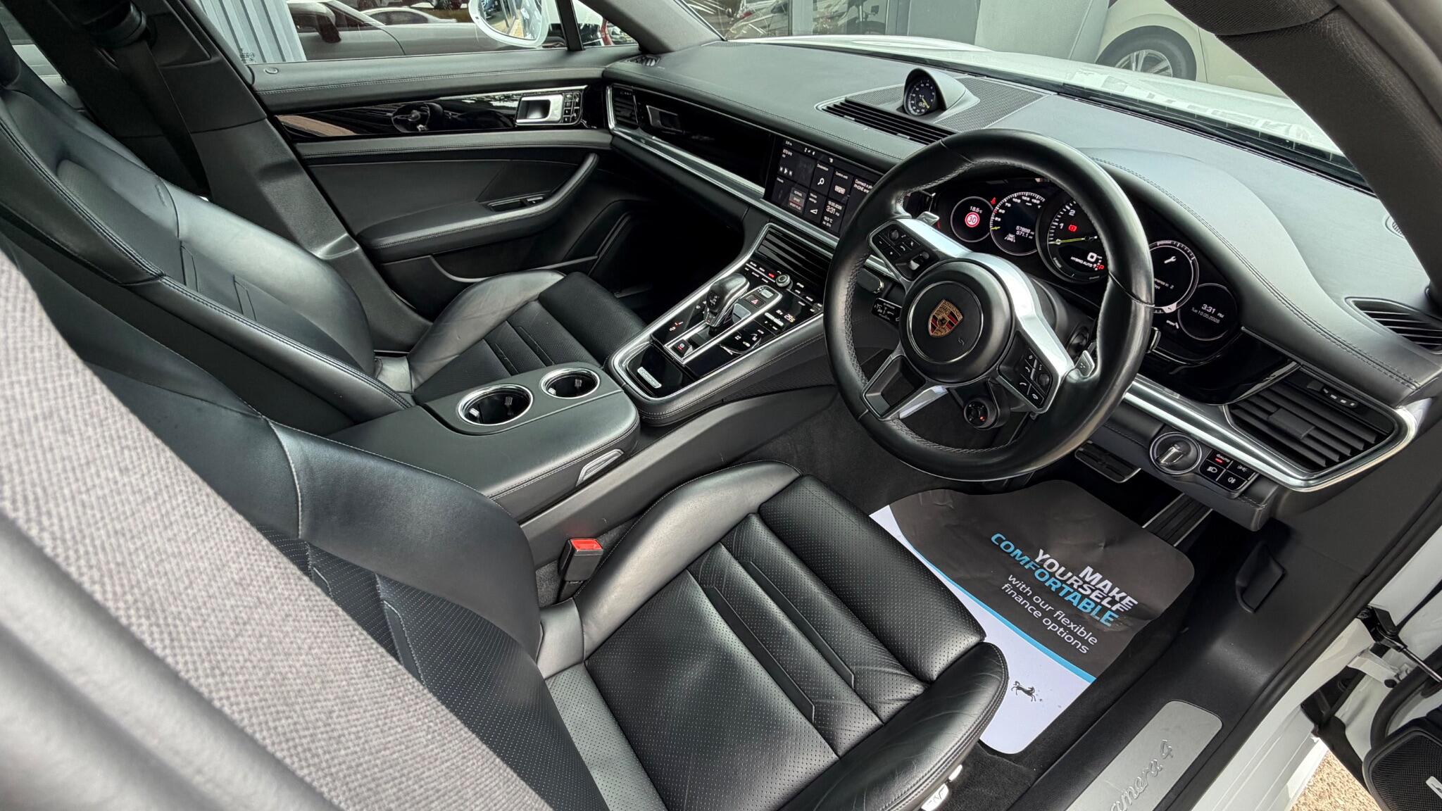 Porsche Panamera view 15