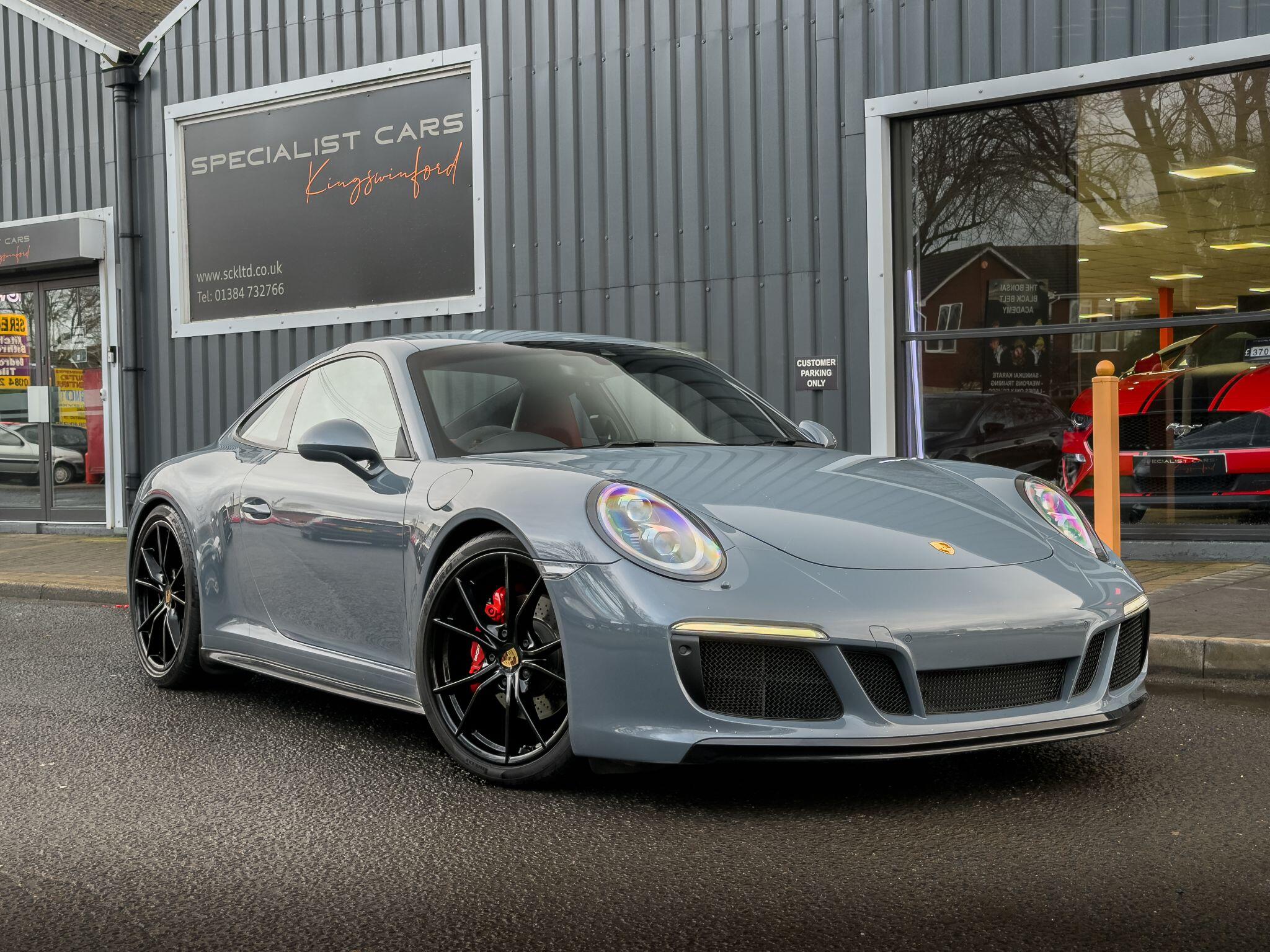 Porsche 911 main image