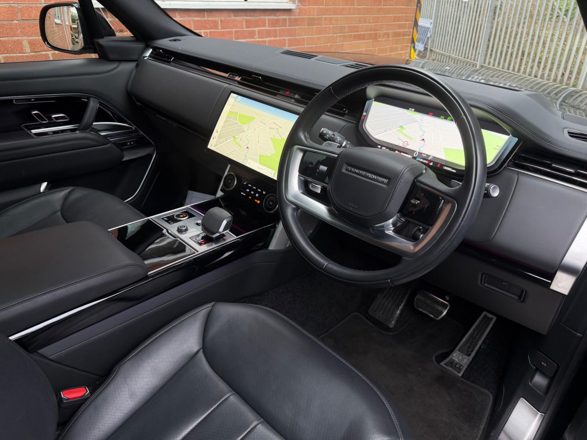 Land Rover Range Rover view 83
