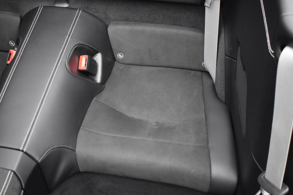 Porsche 911 view 60