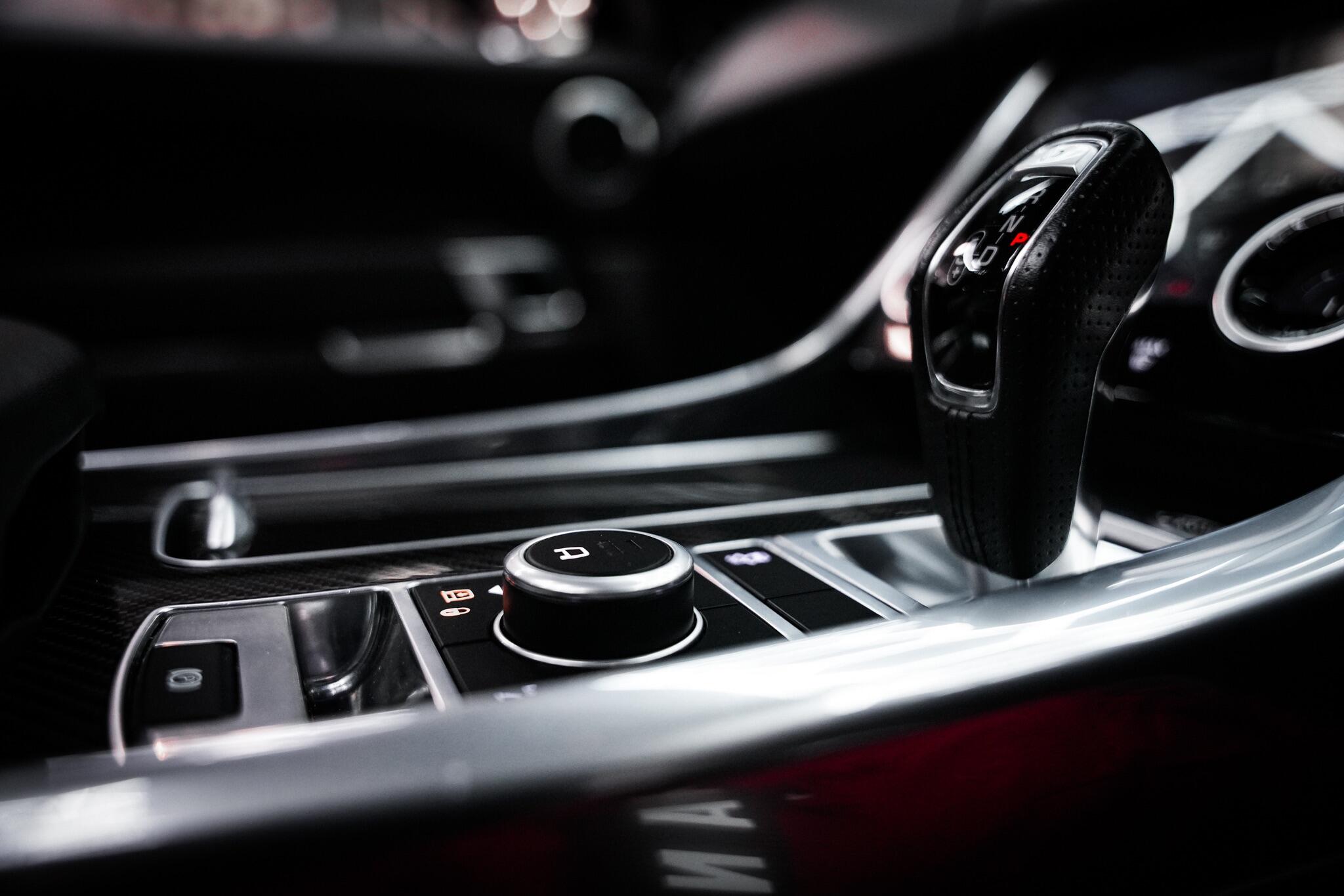 Land Rover Range Rover Sport view 45