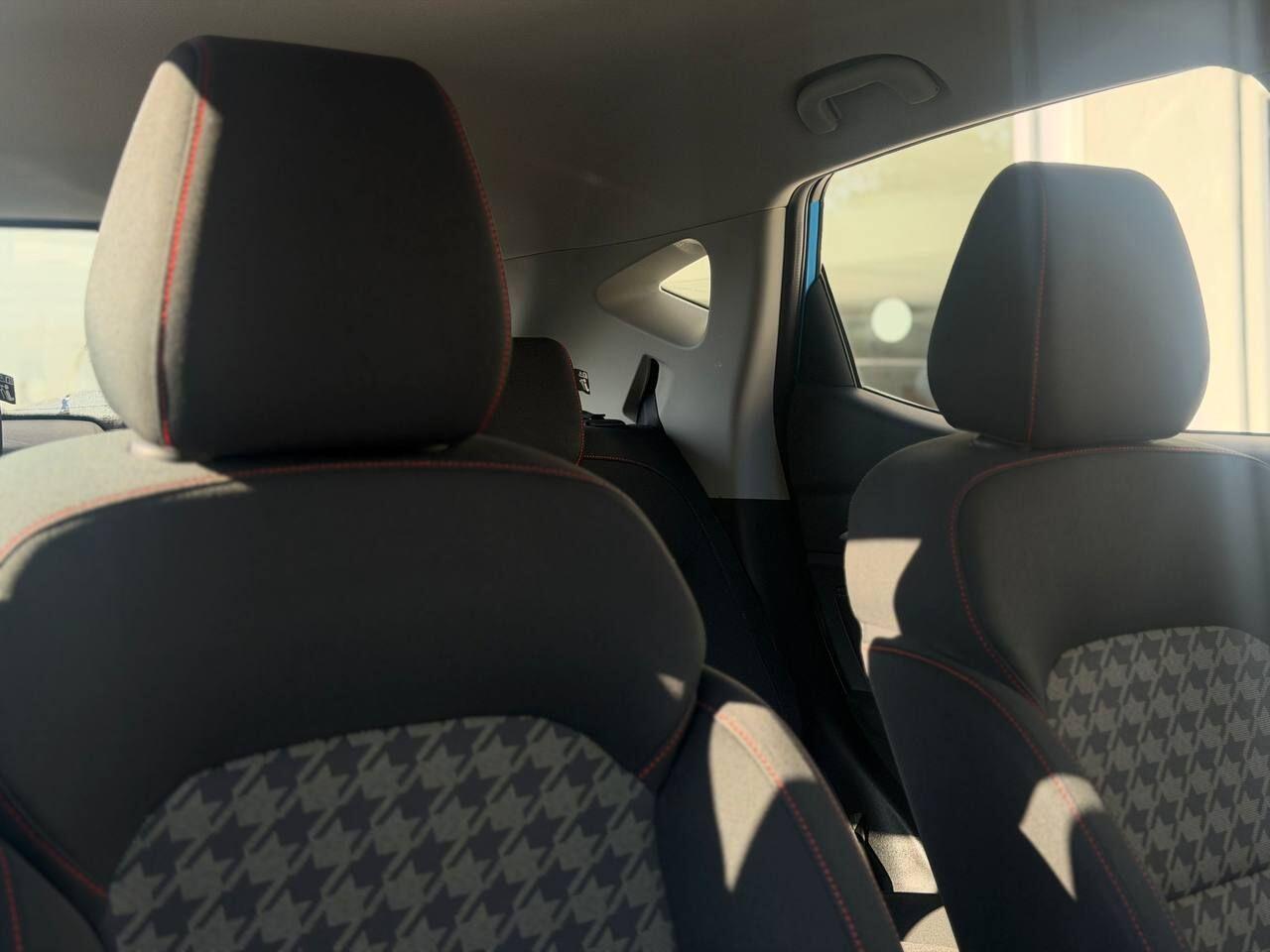 MG ZS view 12