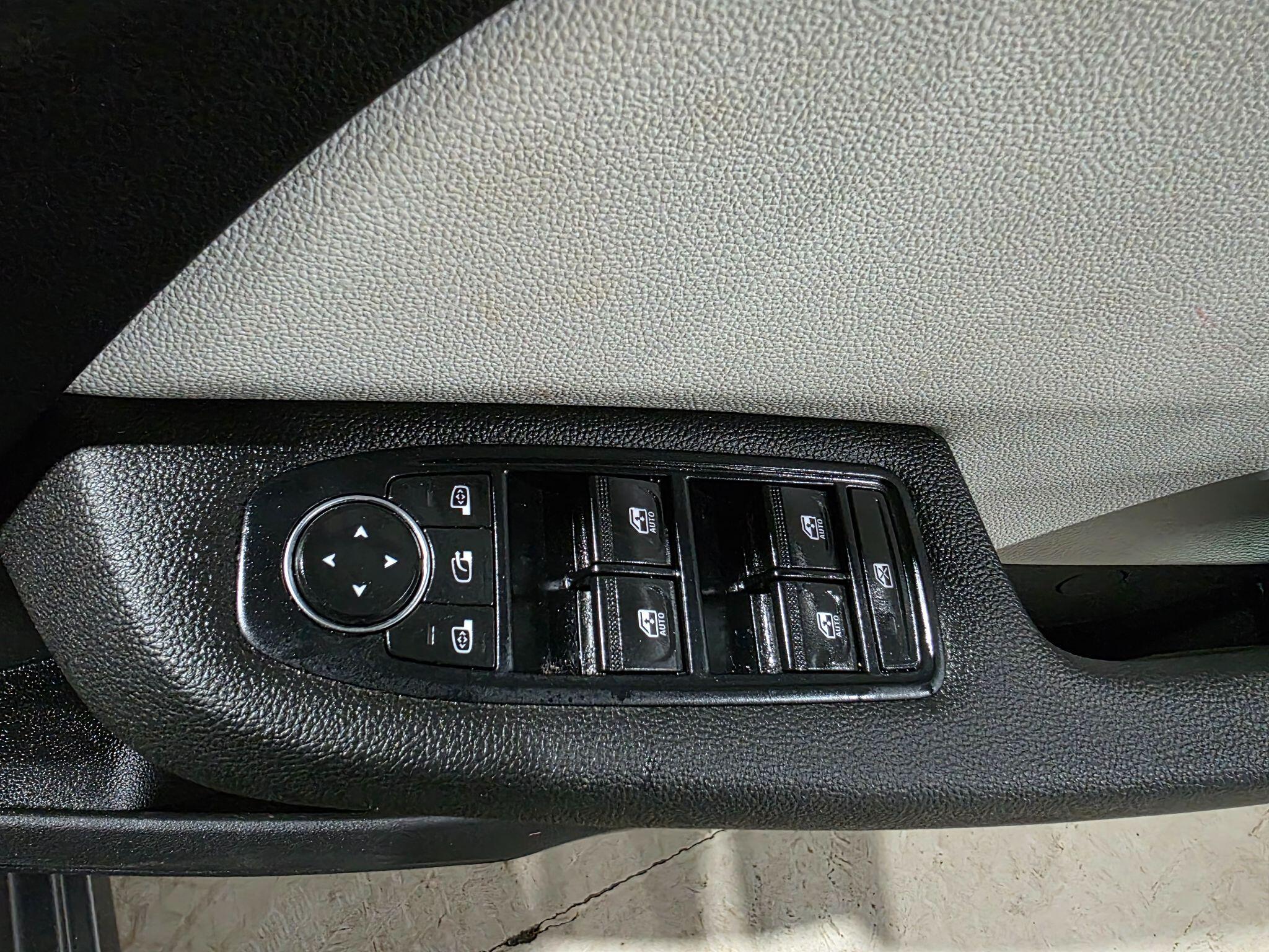 Renault Clio view 12
