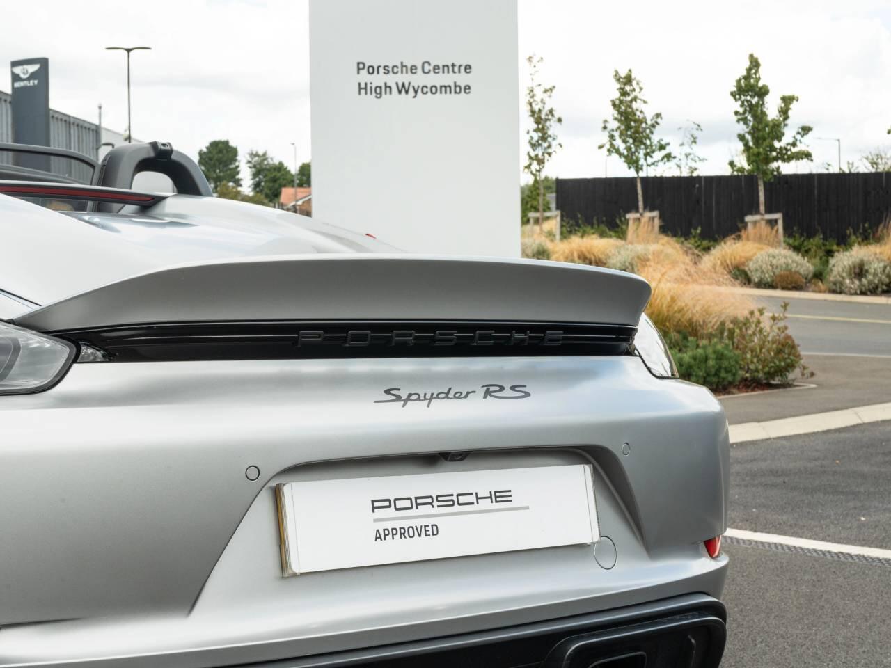 Porsche 718 Spyder view 43