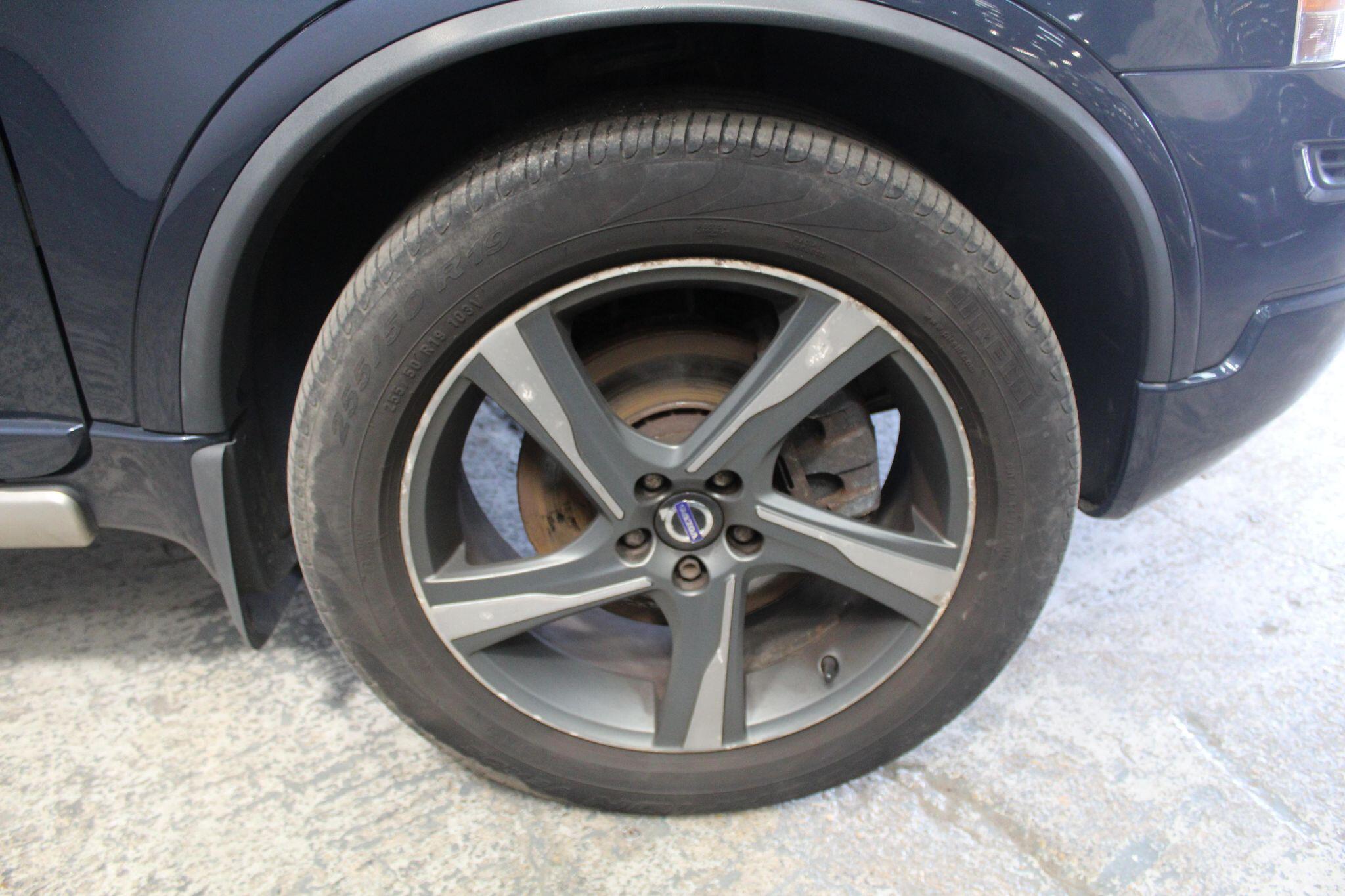 Volvo XC90 view 51