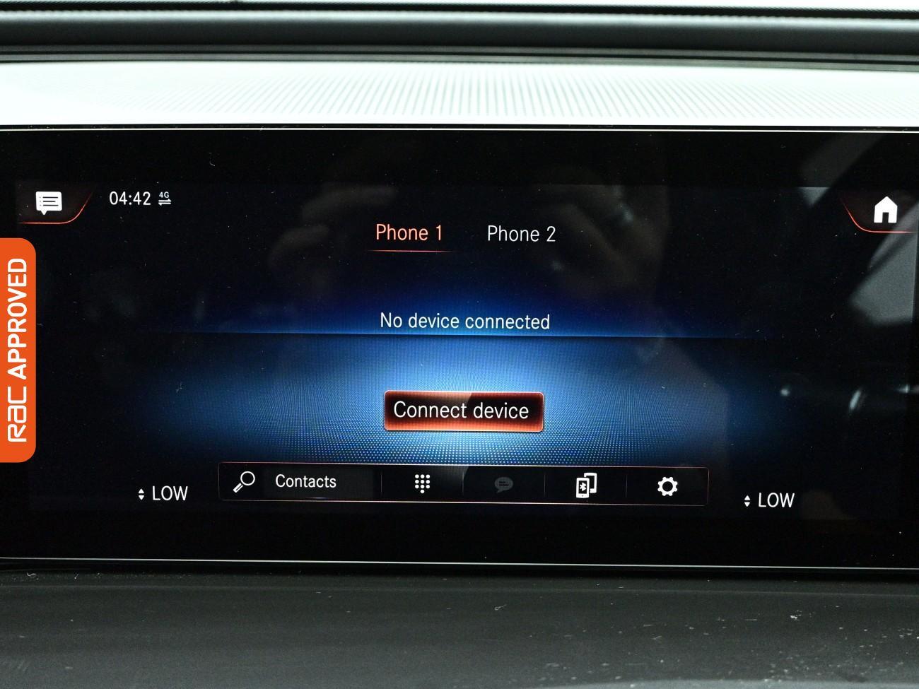Mercedes-Benz EQC view 15