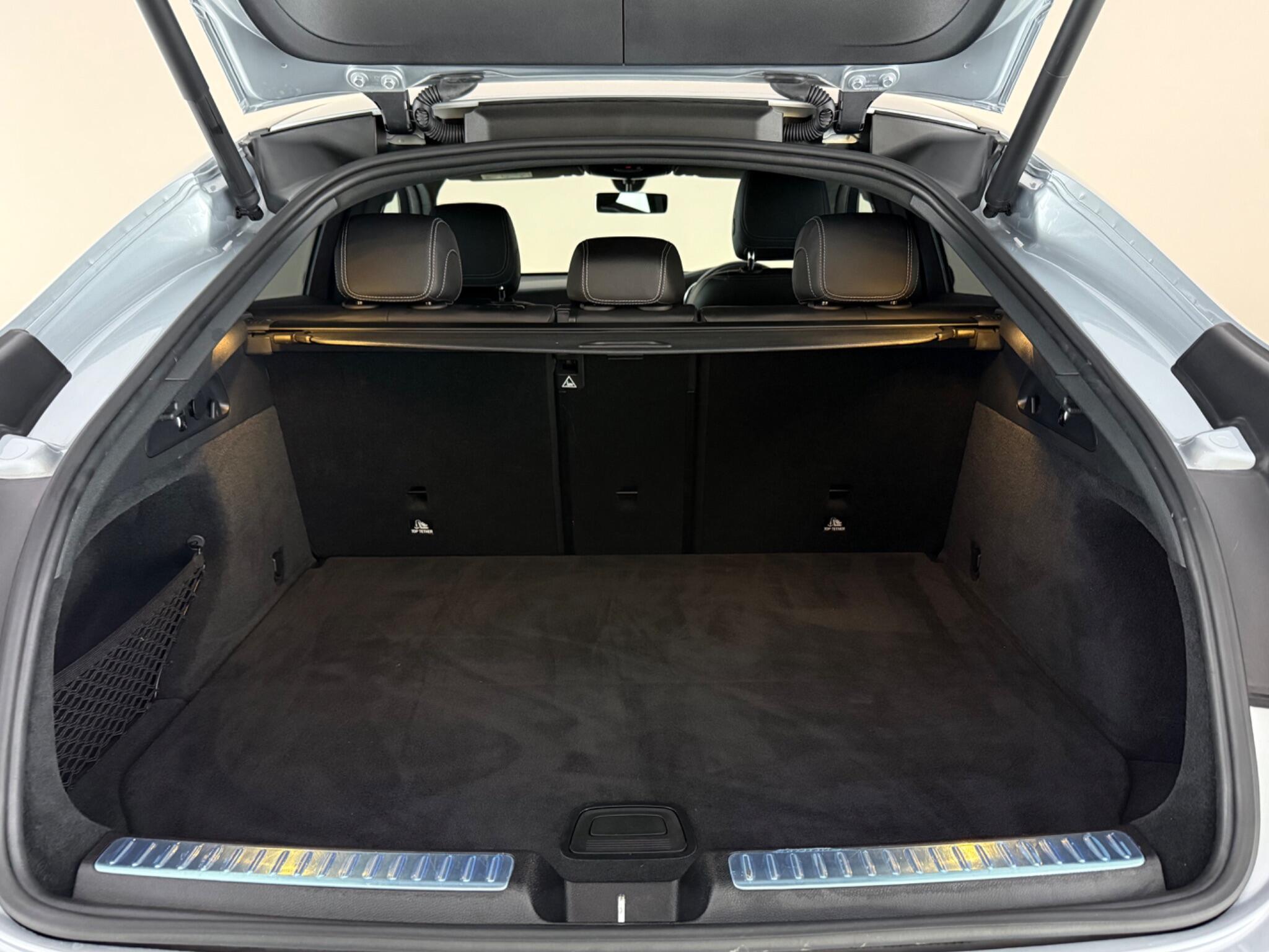 Mercedes-Benz GLC view 10