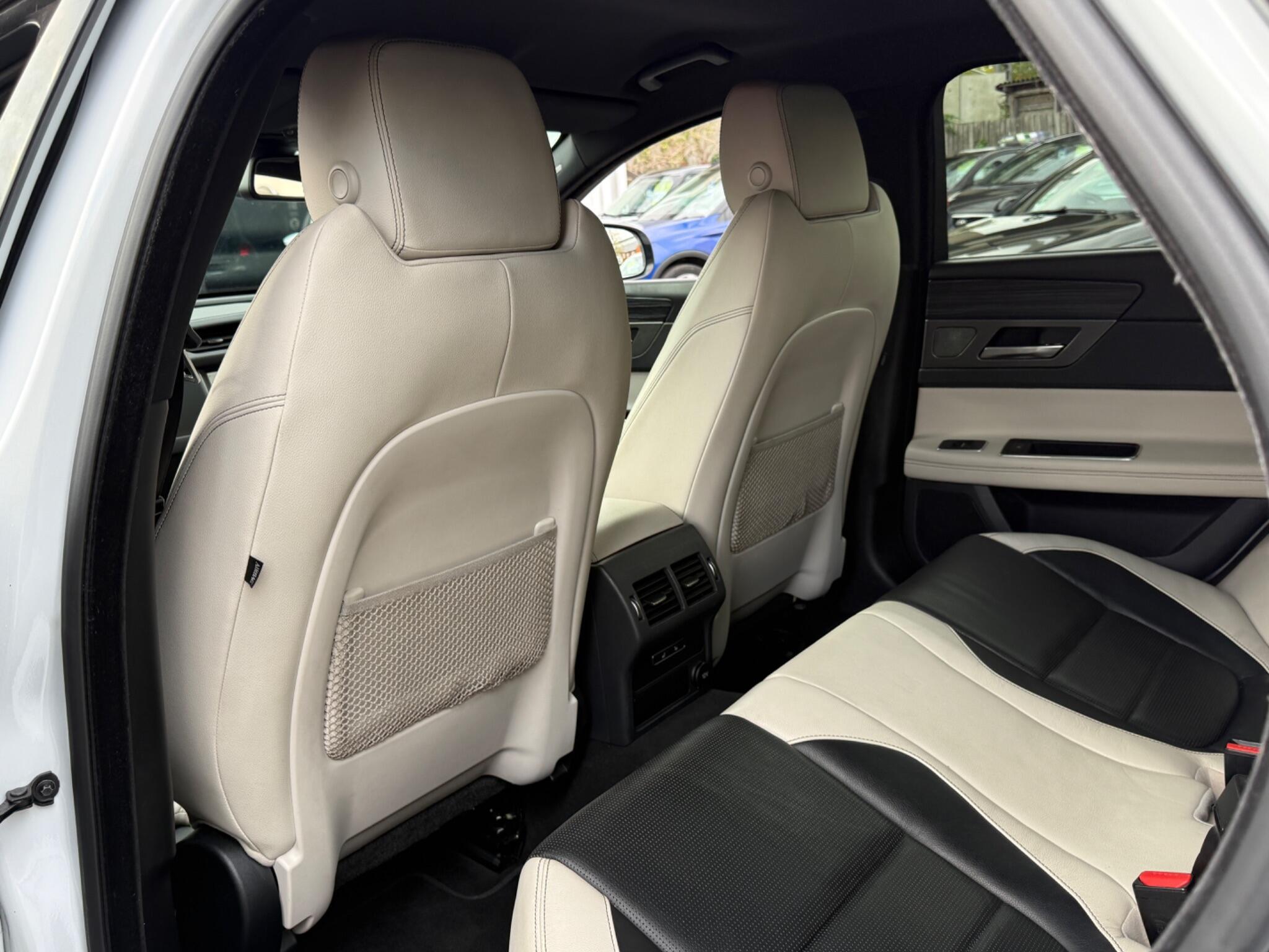 Jaguar XF - Image 48