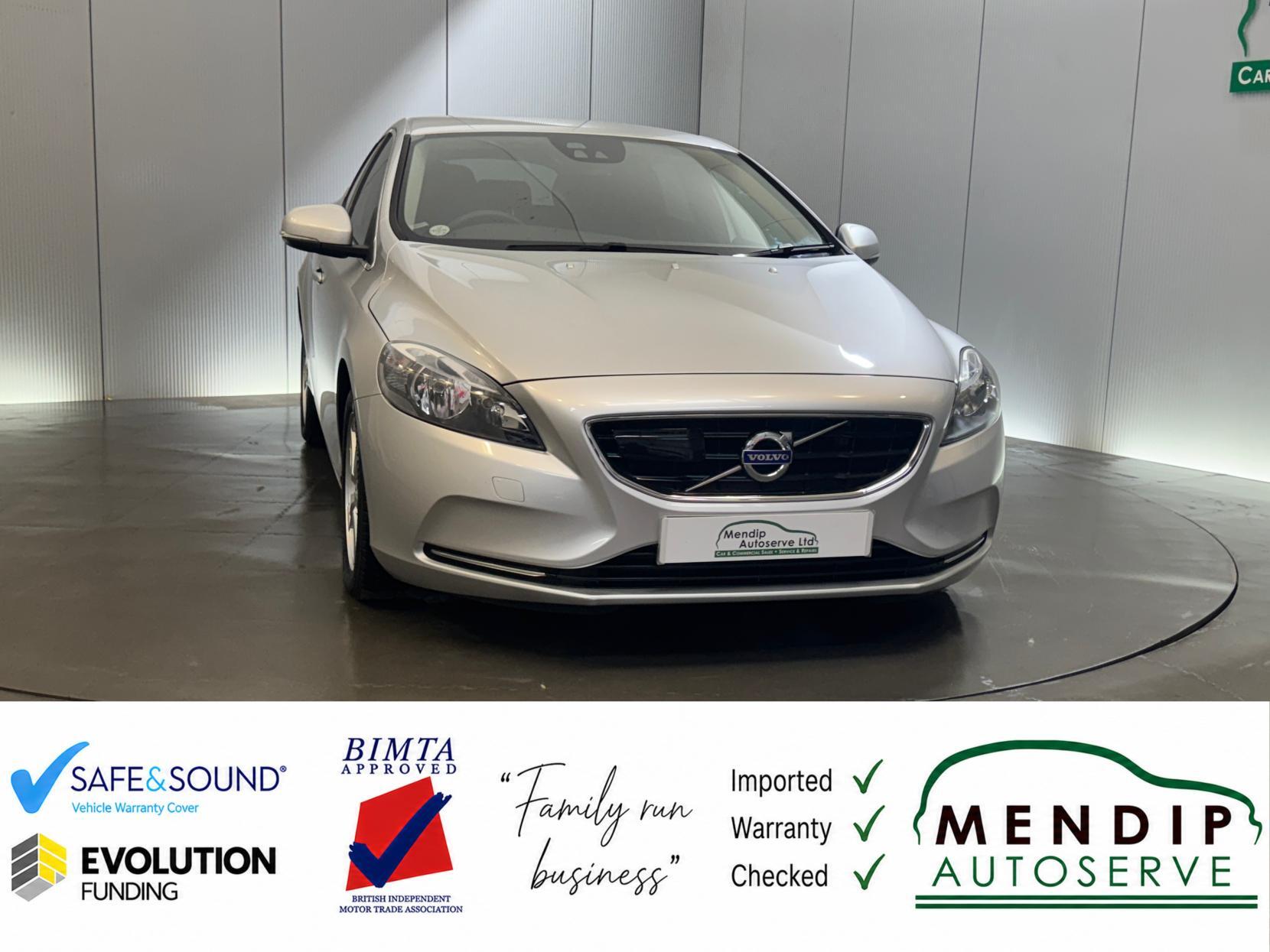 Volvo V40 view 43