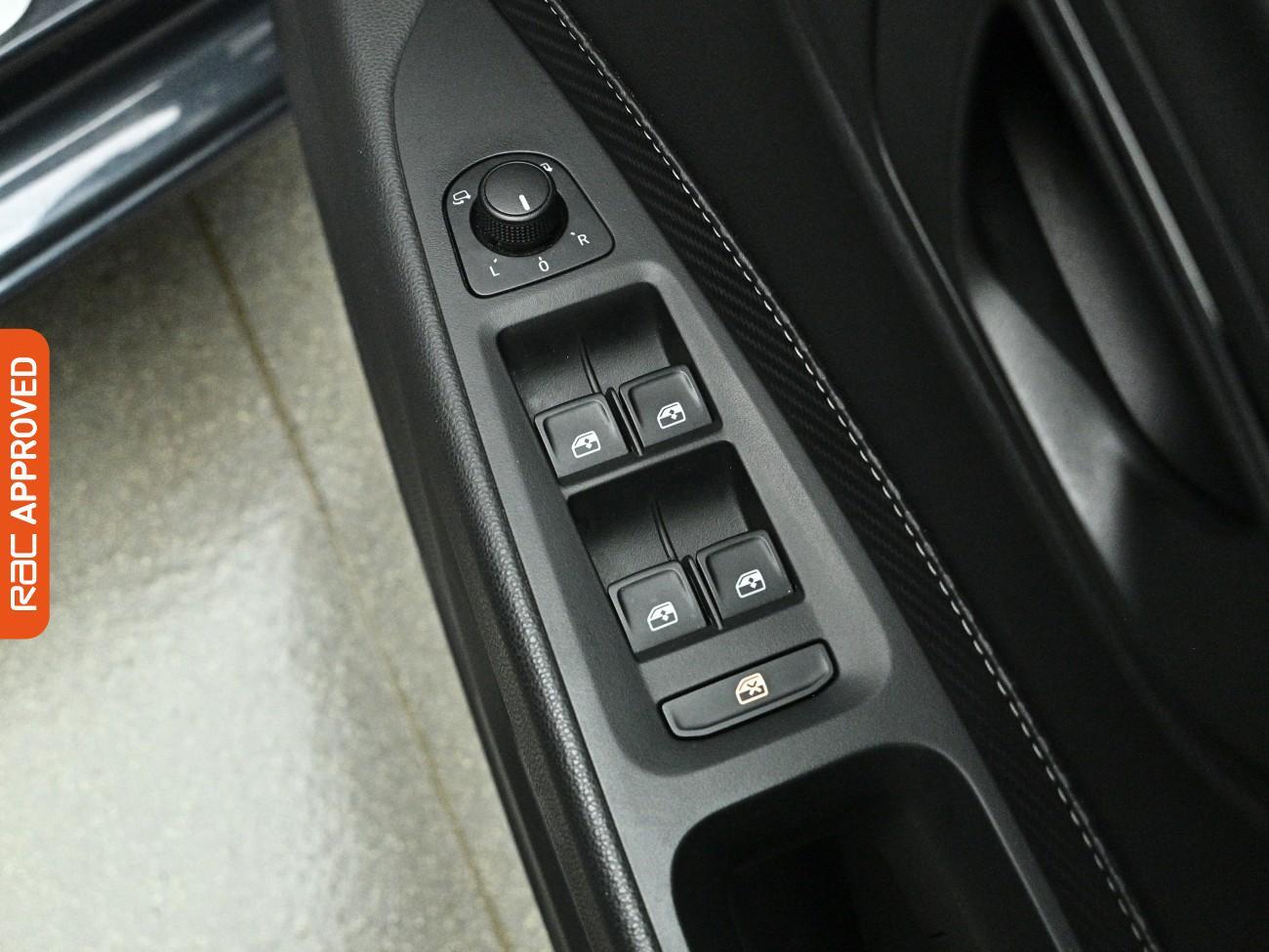 Seat Leon view 25