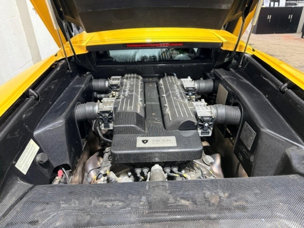 Lamborghini Murcielago view 38