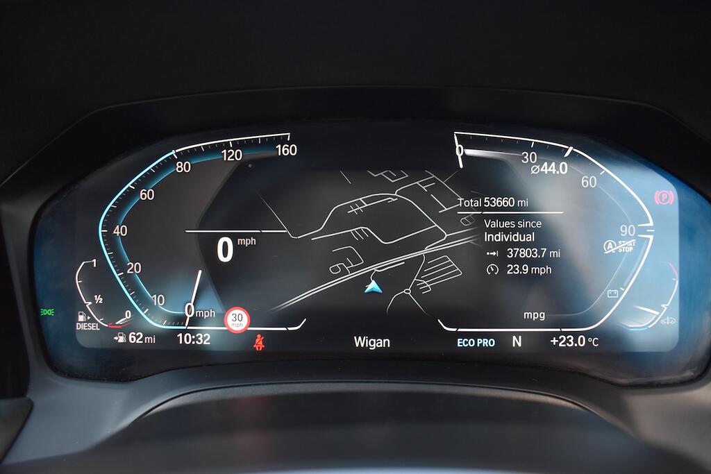 BMW 3 Series view 47
