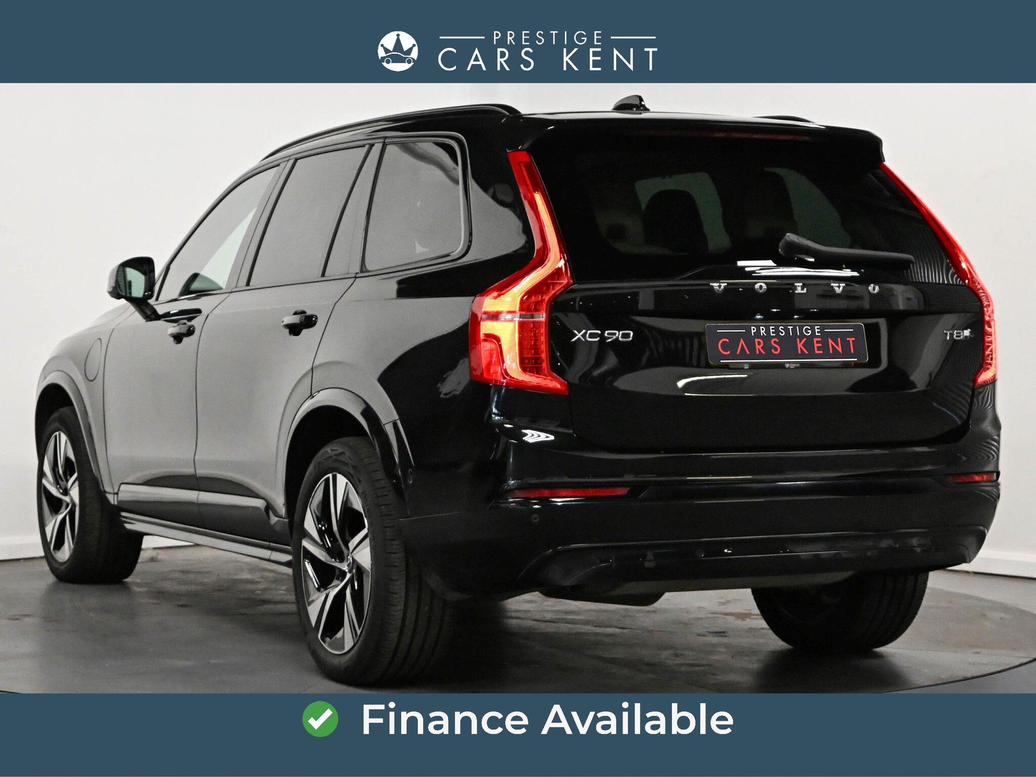 Volvo XC90 view 3