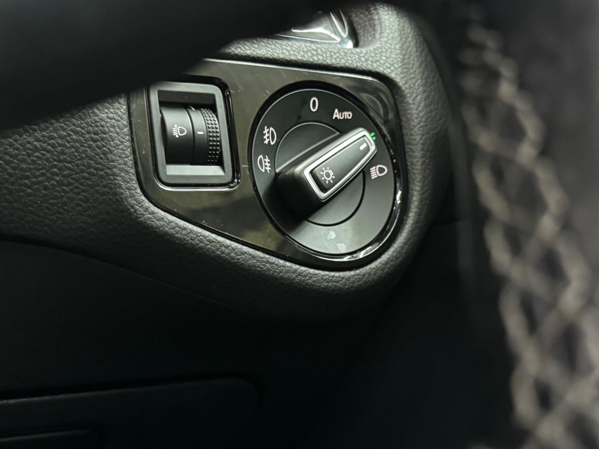 Volkswagen Golf view 36