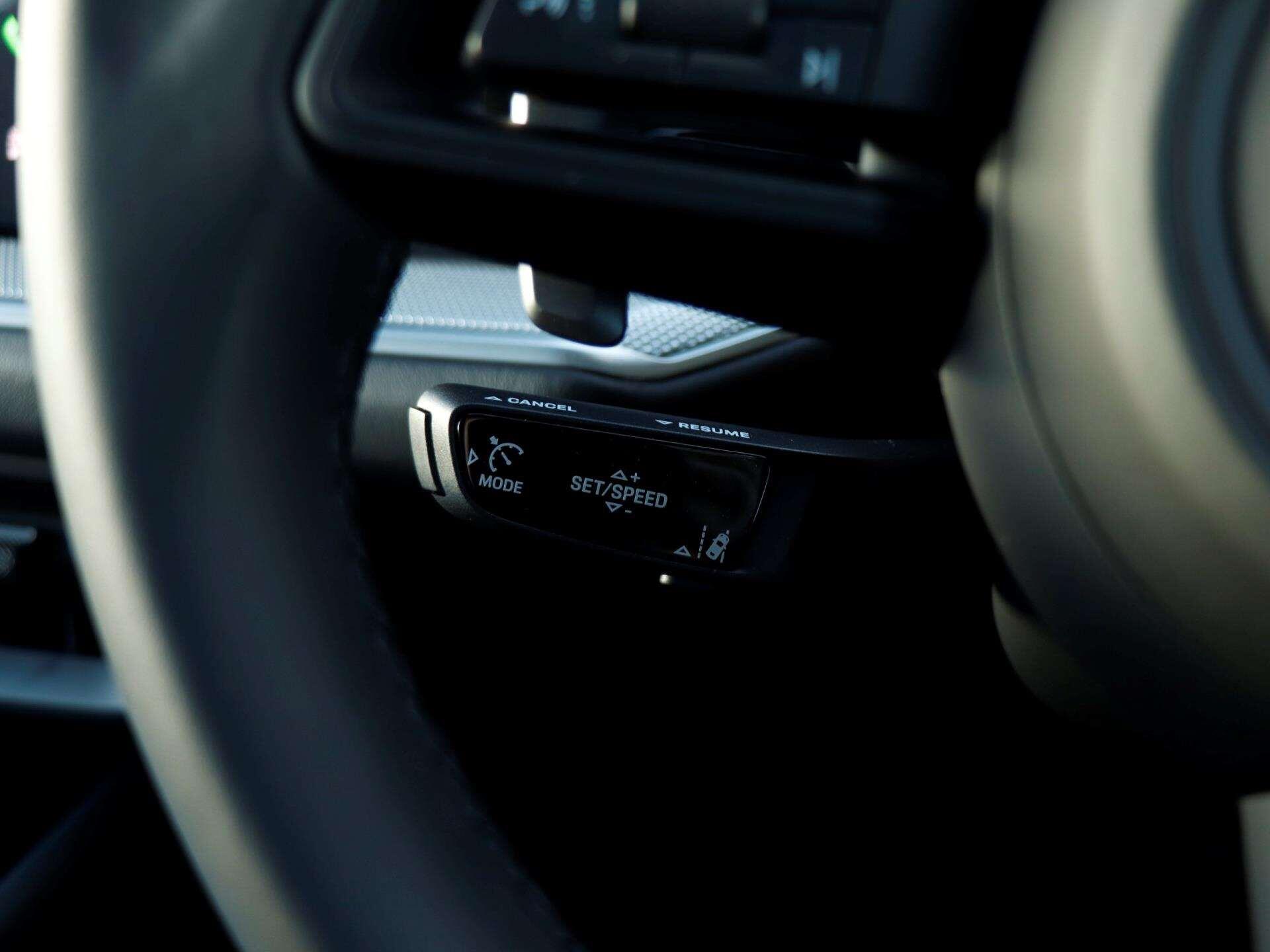 Porsche Cayenne view 19
