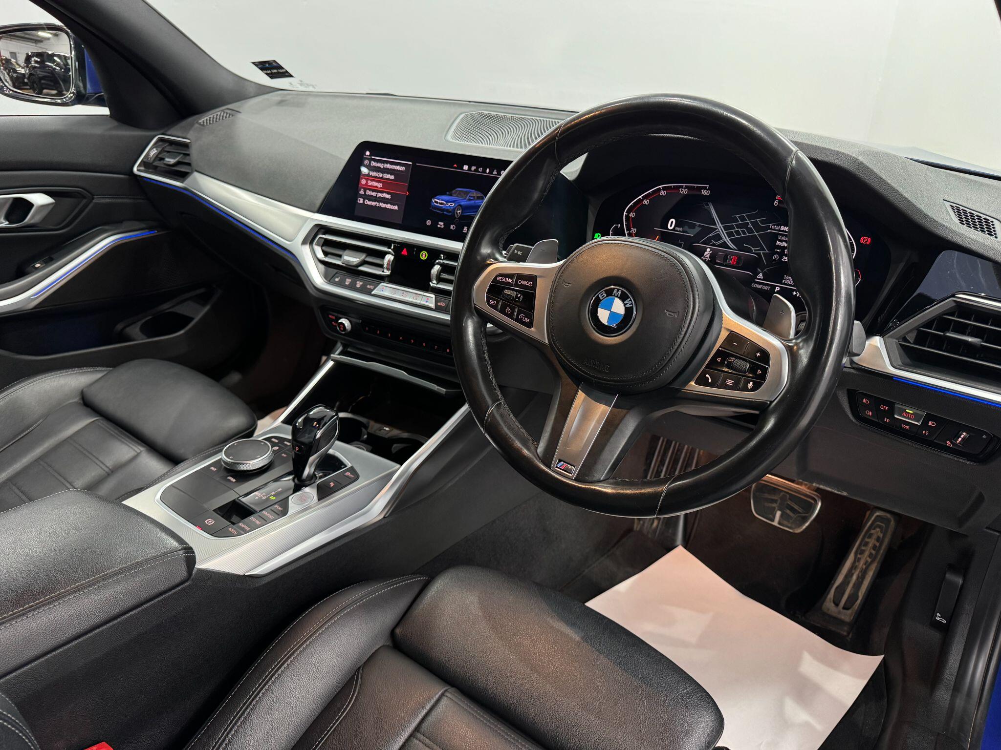 BMW 3 Series view 18