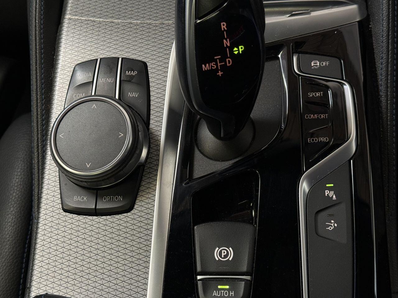 BMW 6 Series Gran Turismo view 57