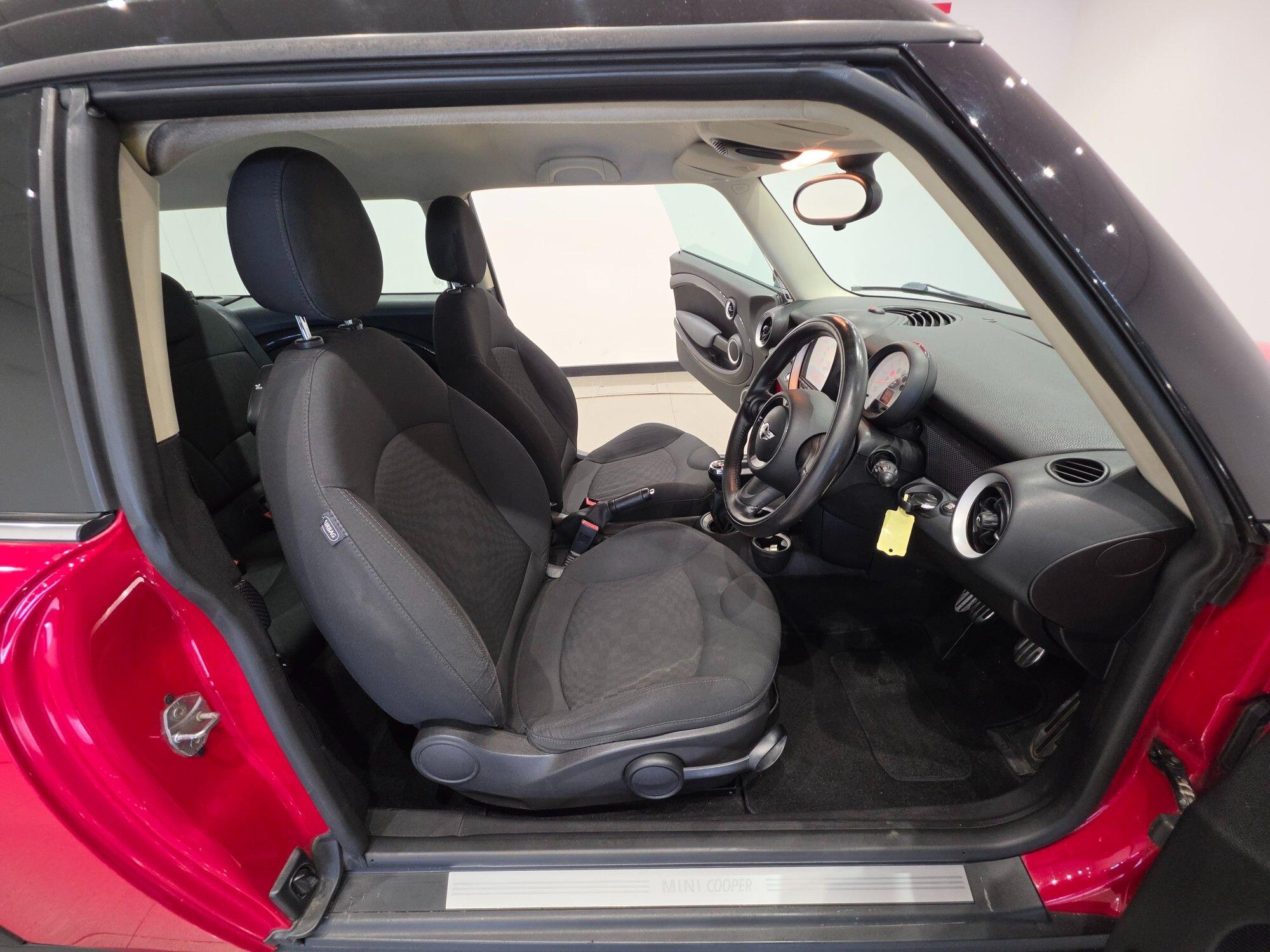 Mini Clubman view 57