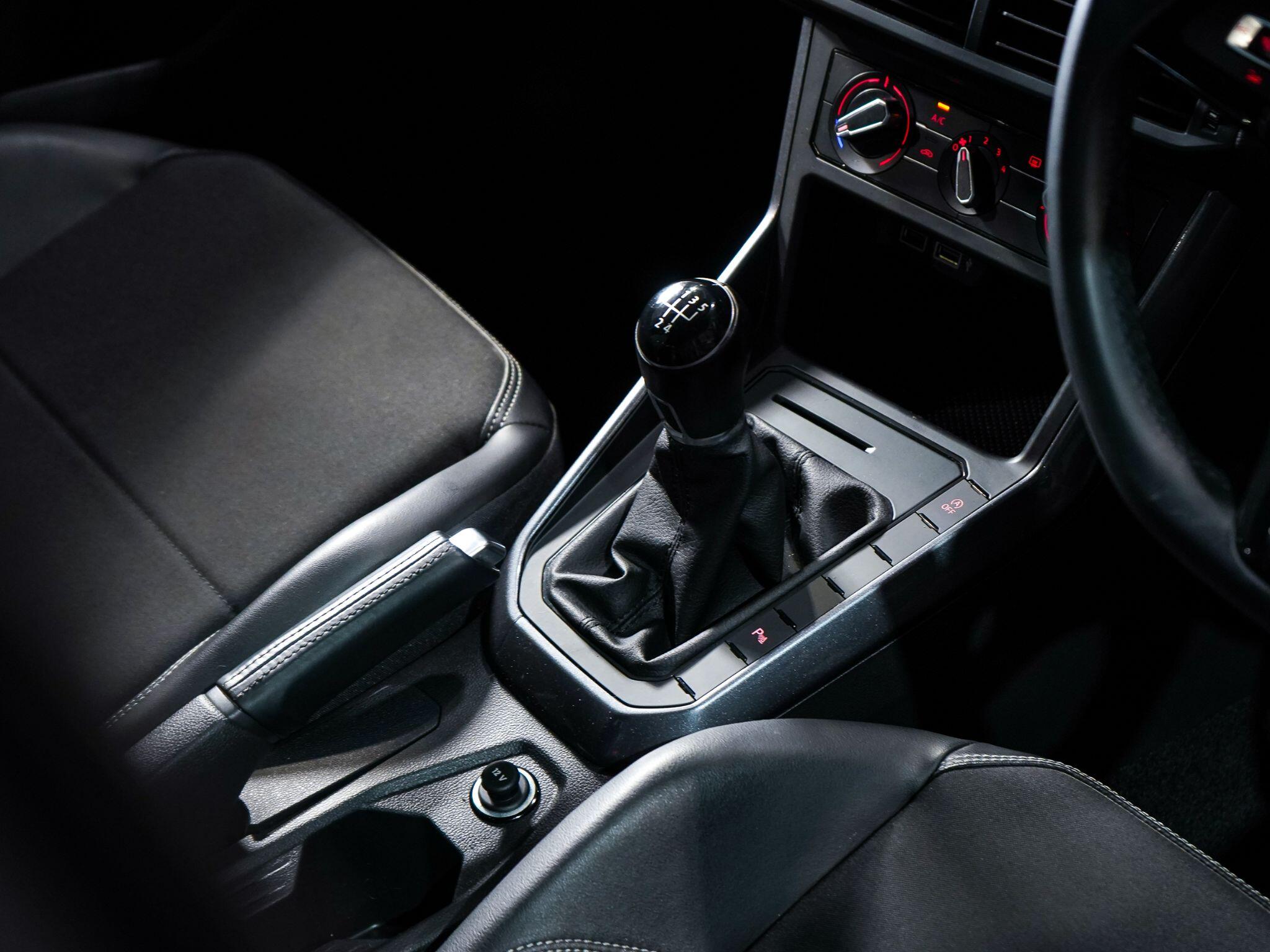 Volkswagen Polo view 10