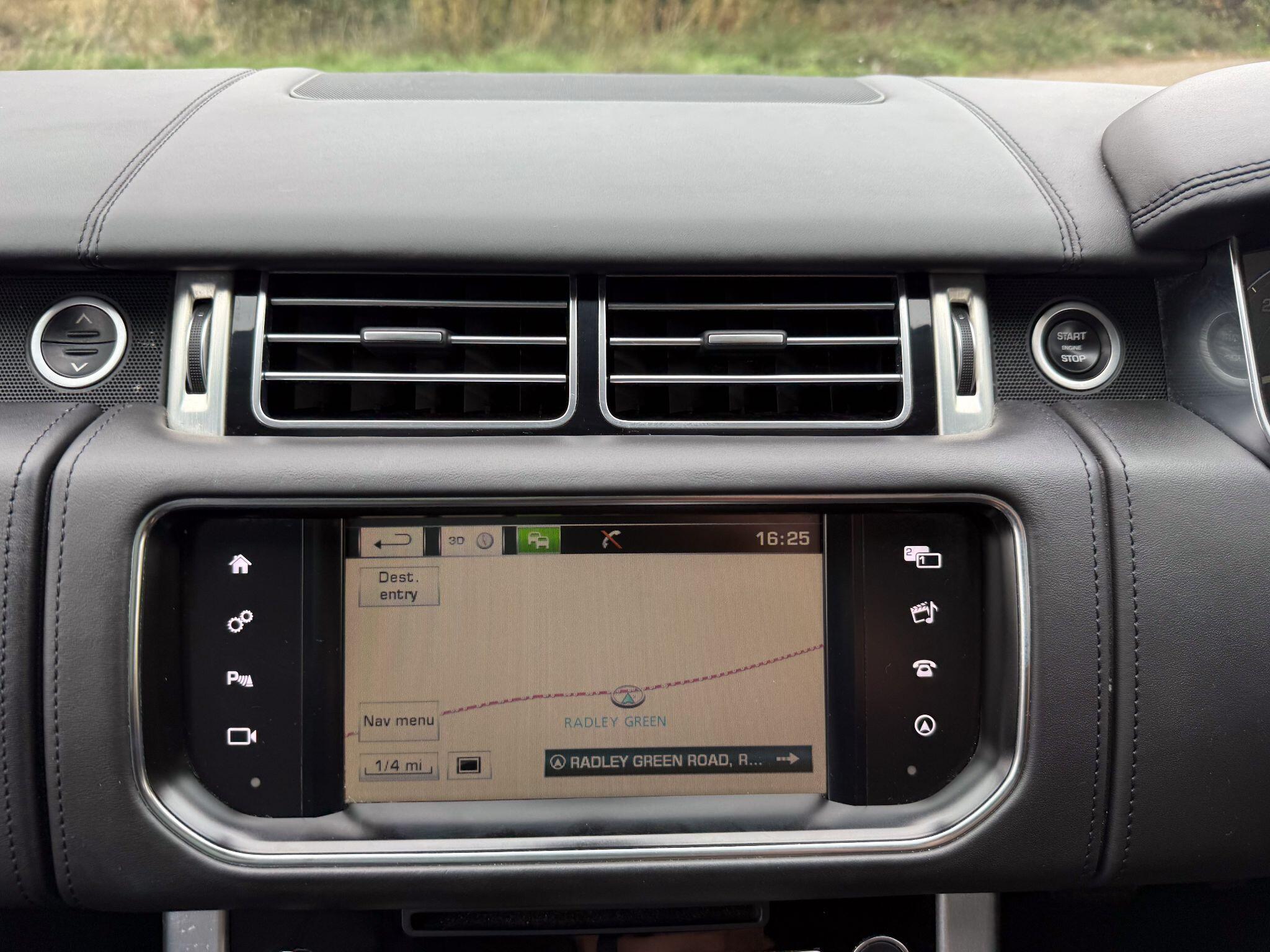 Land Rover Range Rover view 18