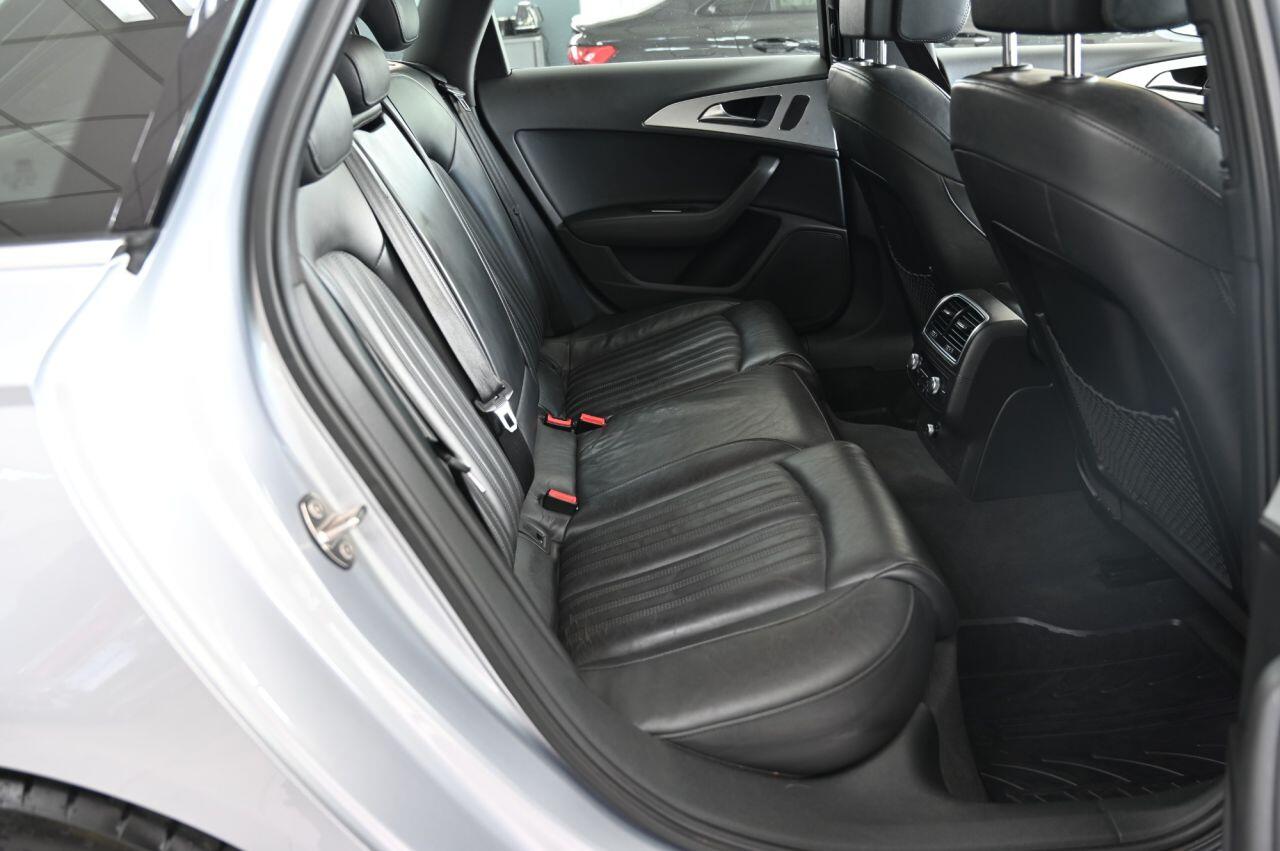 Audi A6 view 16