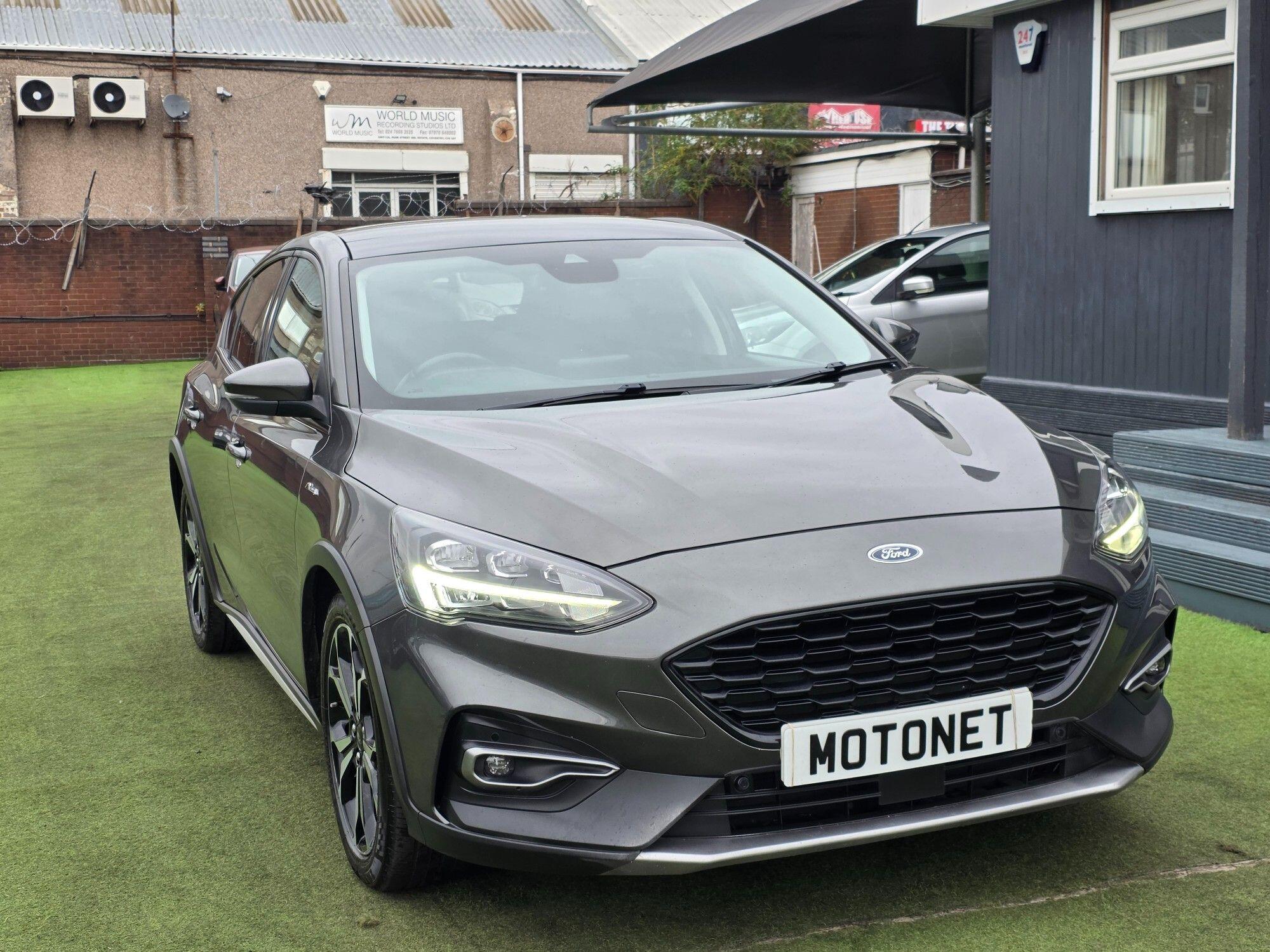 Ford Focus view 19