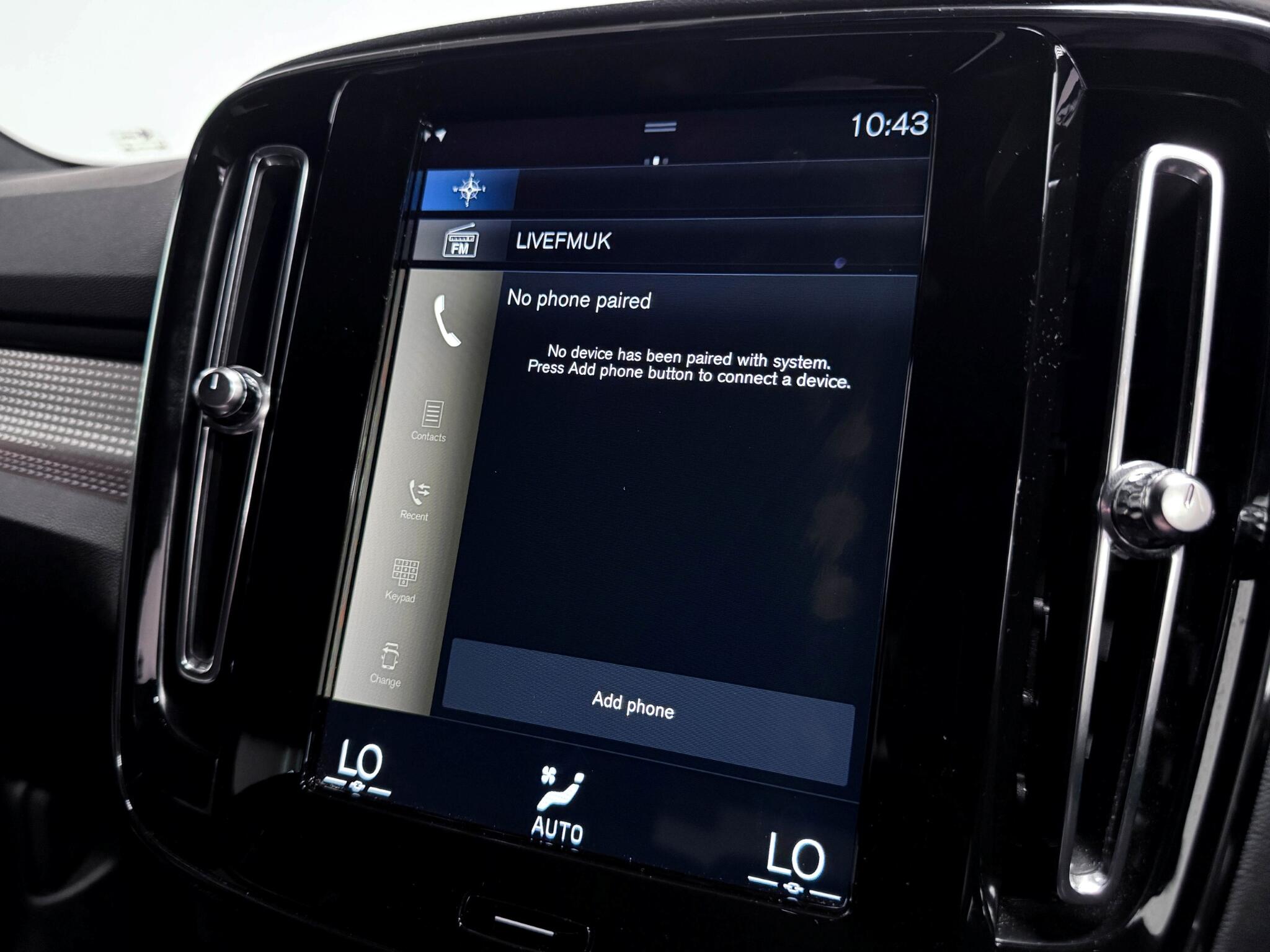 Volvo XC40 view 42
